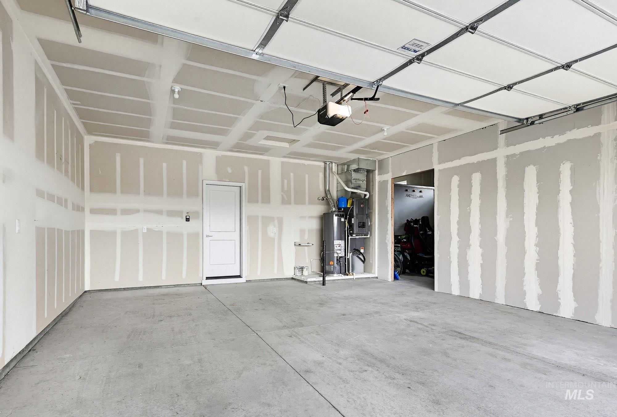 102 Thunder Mountain Ct, Homedale, Idaho 83628, 3 Bedrooms, 2 Bathrooms, Residential For Sale, Price $475,000,MLS 98982397