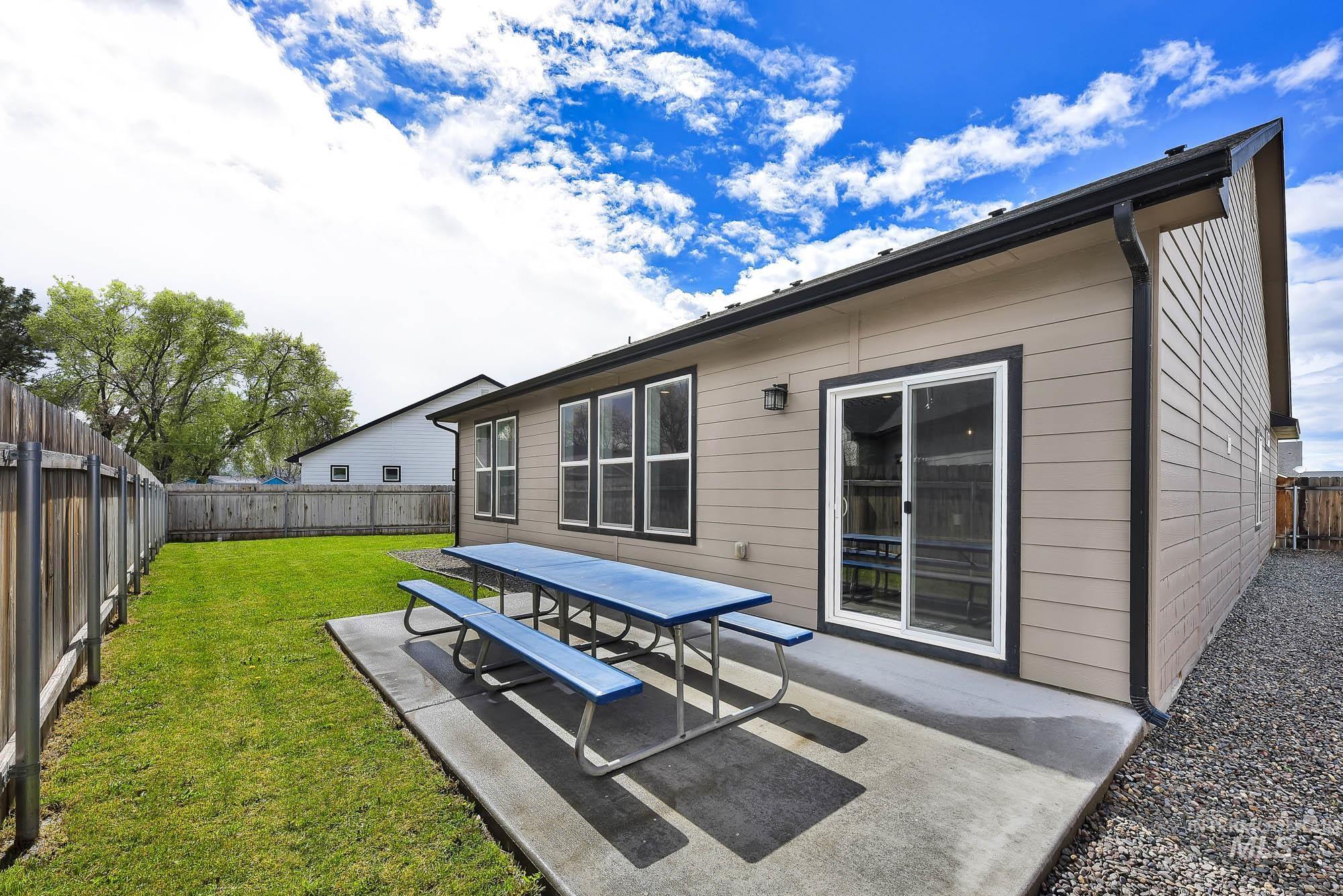 102 Thunder Mountain Ct, Homedale, Idaho 83628, 3 Bedrooms, 2 Bathrooms, Residential For Sale, Price $475,000,MLS 98982397