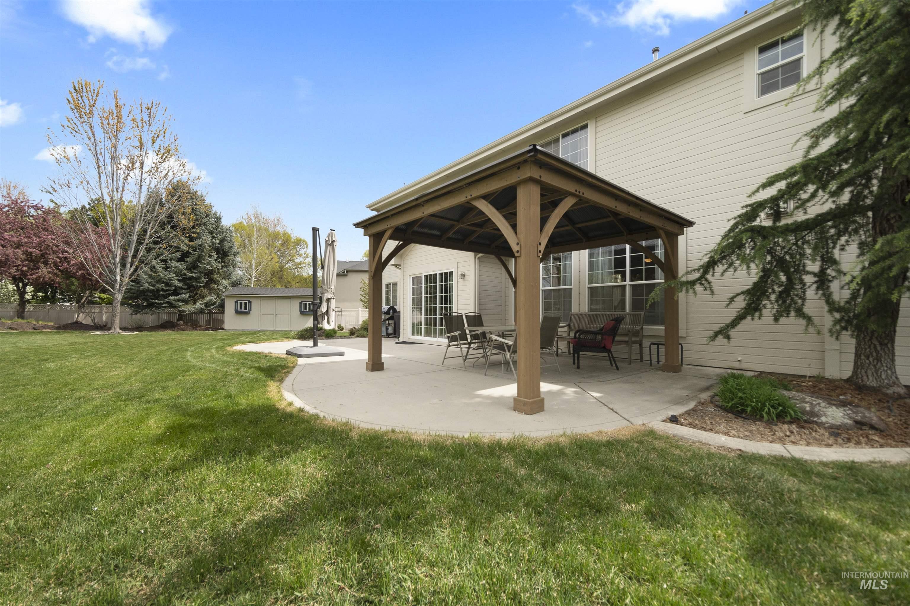 2698 W Torana Dr, Meridian, Idaho 83646, 4 Bedrooms, 3.5 Bathrooms, Residential For Sale, Price $925,000,MLS 98982398