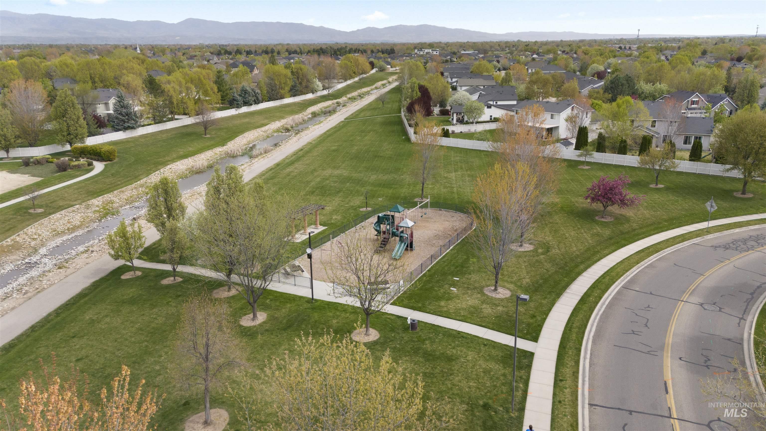 2698 W Torana Dr, Meridian, Idaho 83646, 4 Bedrooms, 3.5 Bathrooms, Residential For Sale, Price $925,000,MLS 98982398