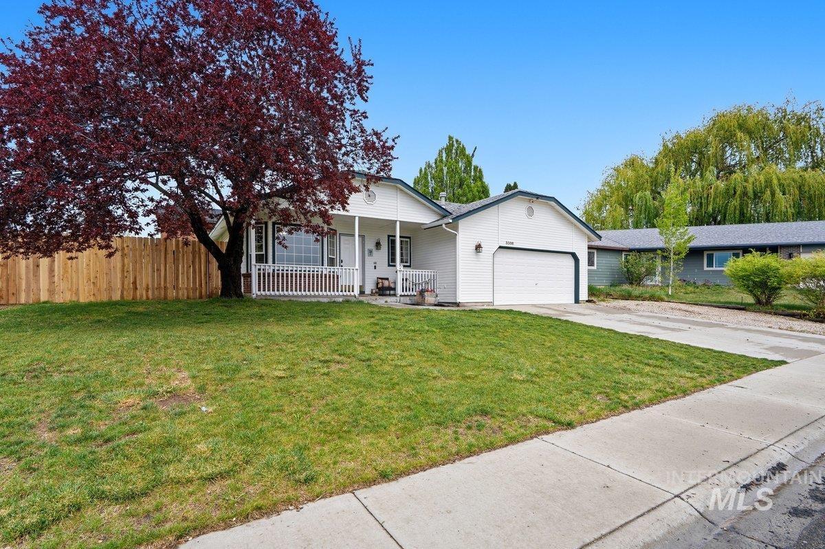 3308 Robinhood Loop, Nampa, Idaho 83687, 3 Bedrooms, 2 Bathrooms, Residential For Sale, Price $350,000, 98982400