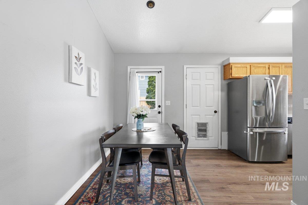 3308 Robinhood Loop, Nampa, Idaho 83687, 3 Bedrooms, 2 Bathrooms, Residential For Sale, Price $350,000, 98982400