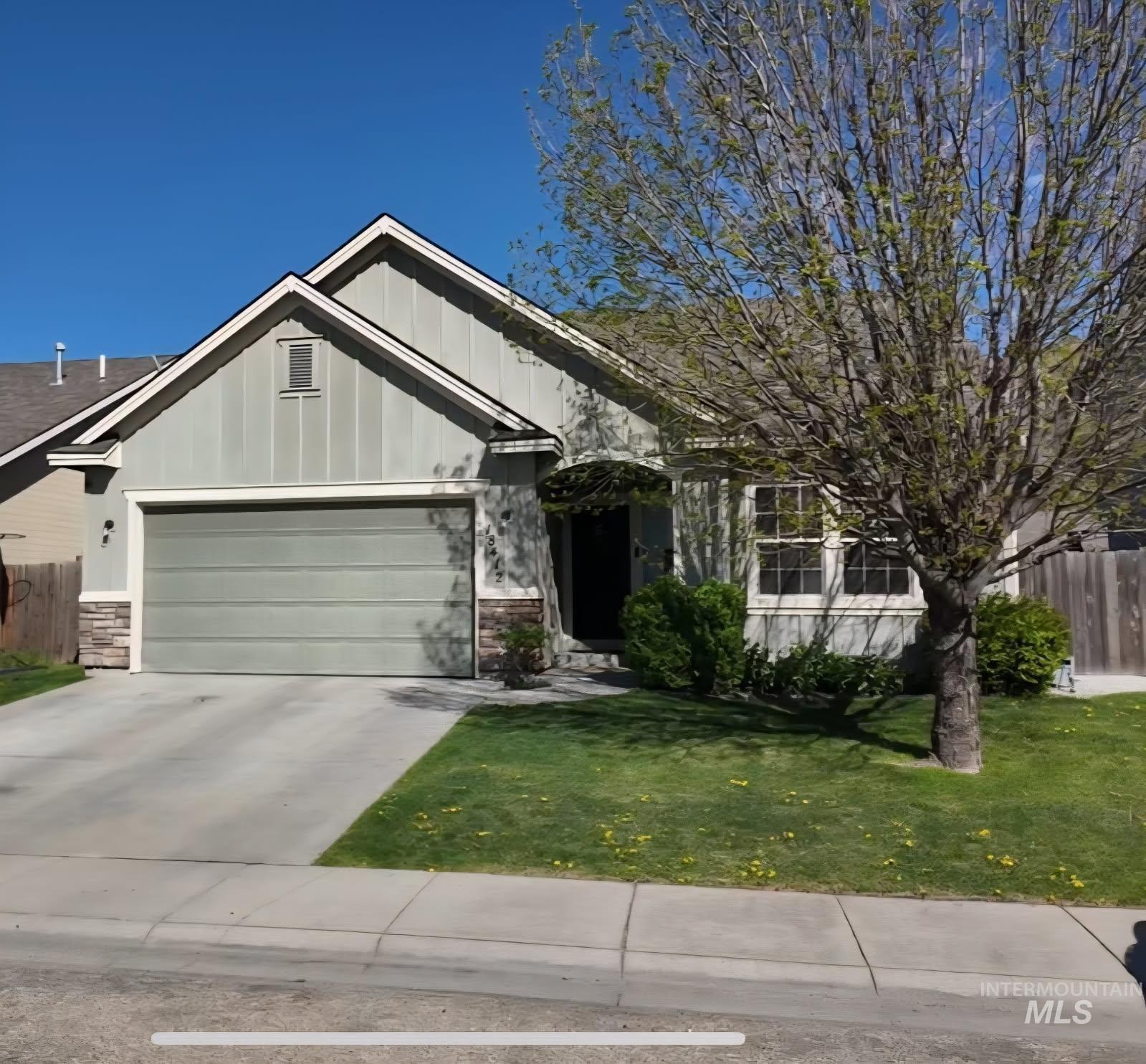 18412 Spicebush Ave, Nampa, Idaho 83687, 3 Bedrooms, 2 Bathrooms, Residential For Sale, Price $380,000, 98982401