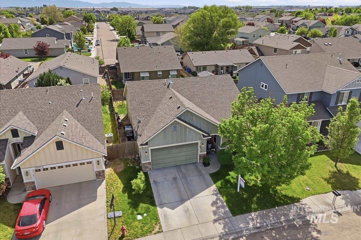 18412 Spicebush Ave, Nampa, Idaho 83687, 3 Bedrooms, 2 Bathrooms, Residential For Sale, Price $374,990,MLS 98982401