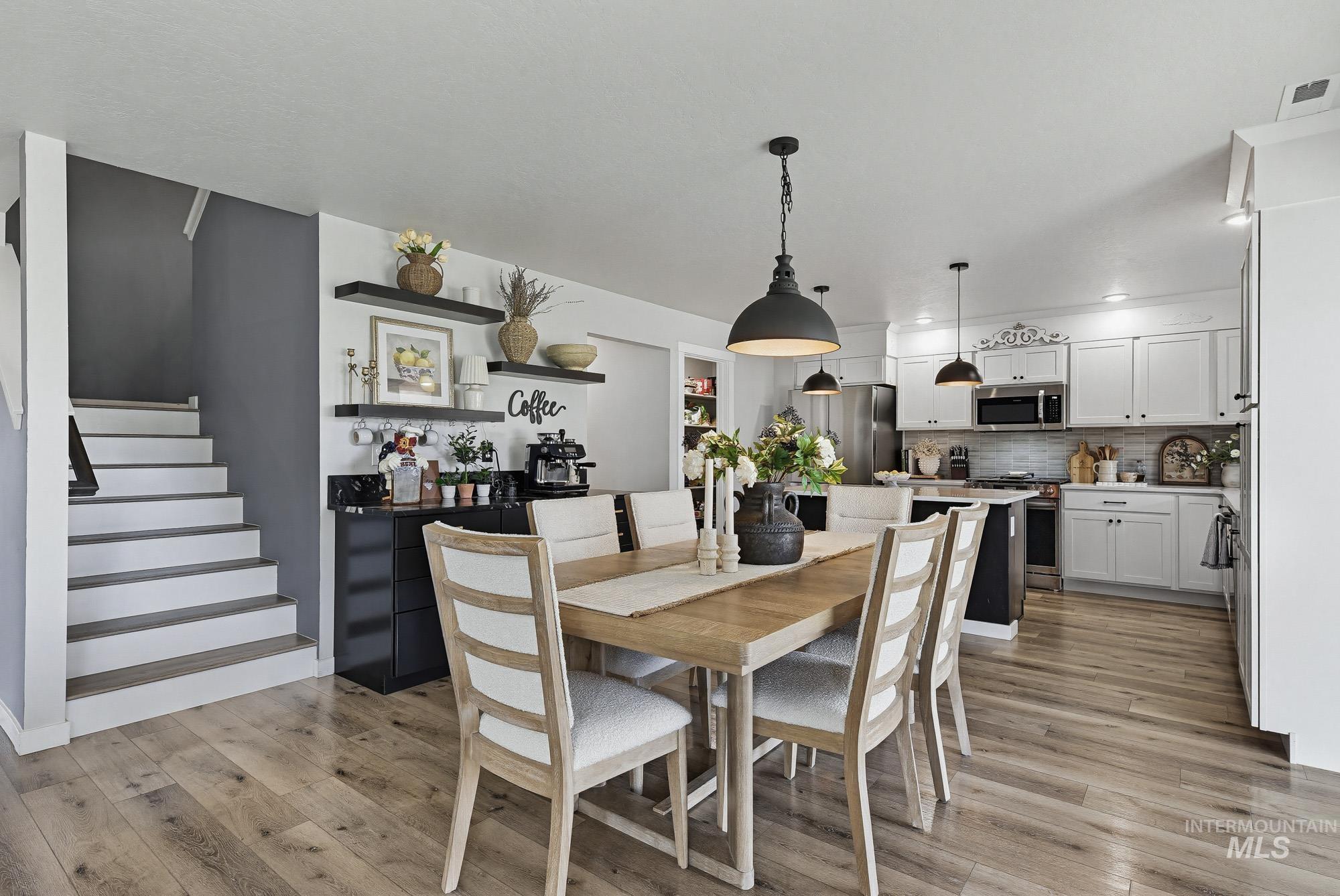 13588 S Woodwind Ave, Nampa, Idaho 83651, 5 Bedrooms, 2.5 Bathrooms, Residential For Sale, Price $525,000,MLS 98982405