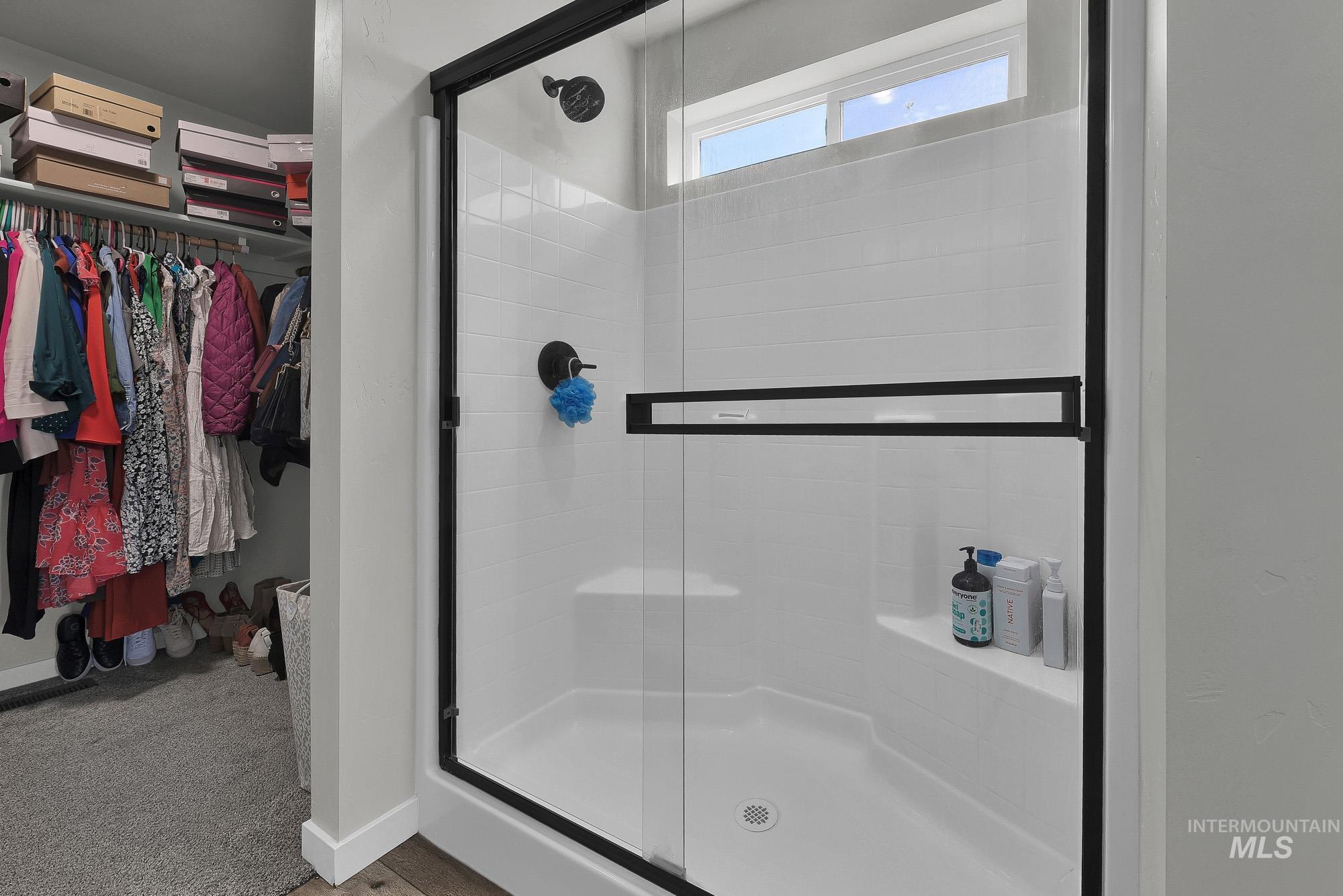 13588 S Woodwind Ave, Nampa, Idaho 83651, 5 Bedrooms, 2.5 Bathrooms, Residential For Sale, Price $525,000,MLS 98982405