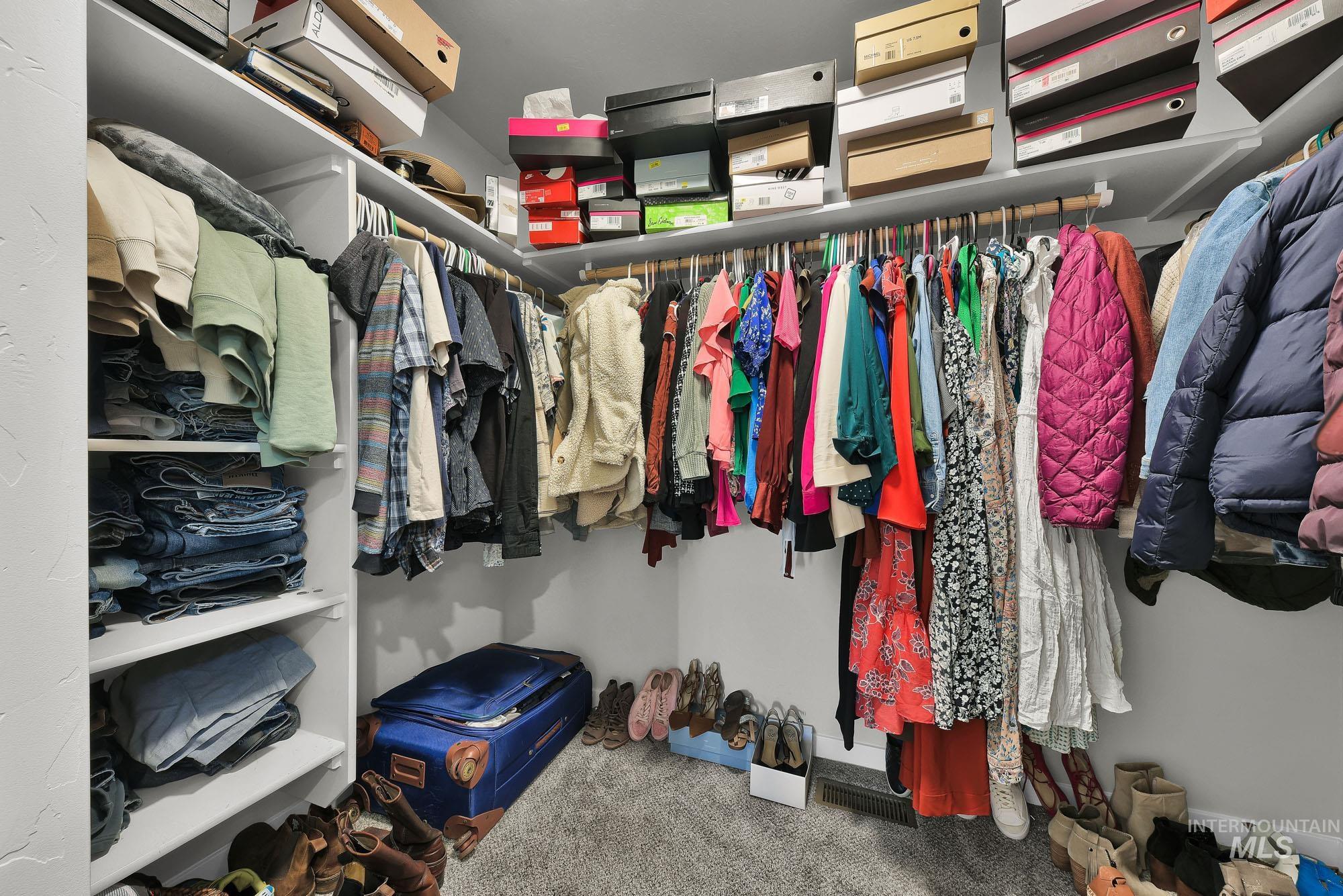 13588 S Woodwind Ave, Nampa, Idaho 83651, 5 Bedrooms, 2.5 Bathrooms, Residential For Sale, Price $525,000,MLS 98982405