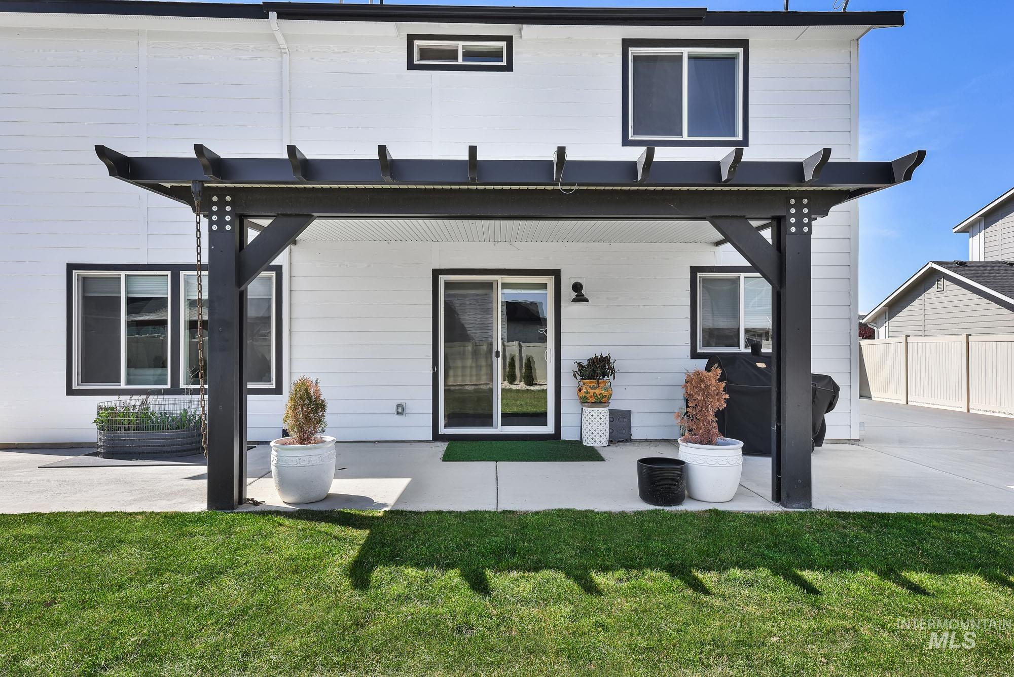 13588 S Woodwind Ave, Nampa, Idaho 83651, 5 Bedrooms, 2.5 Bathrooms, Residential For Sale, Price $525,000,MLS 98982405