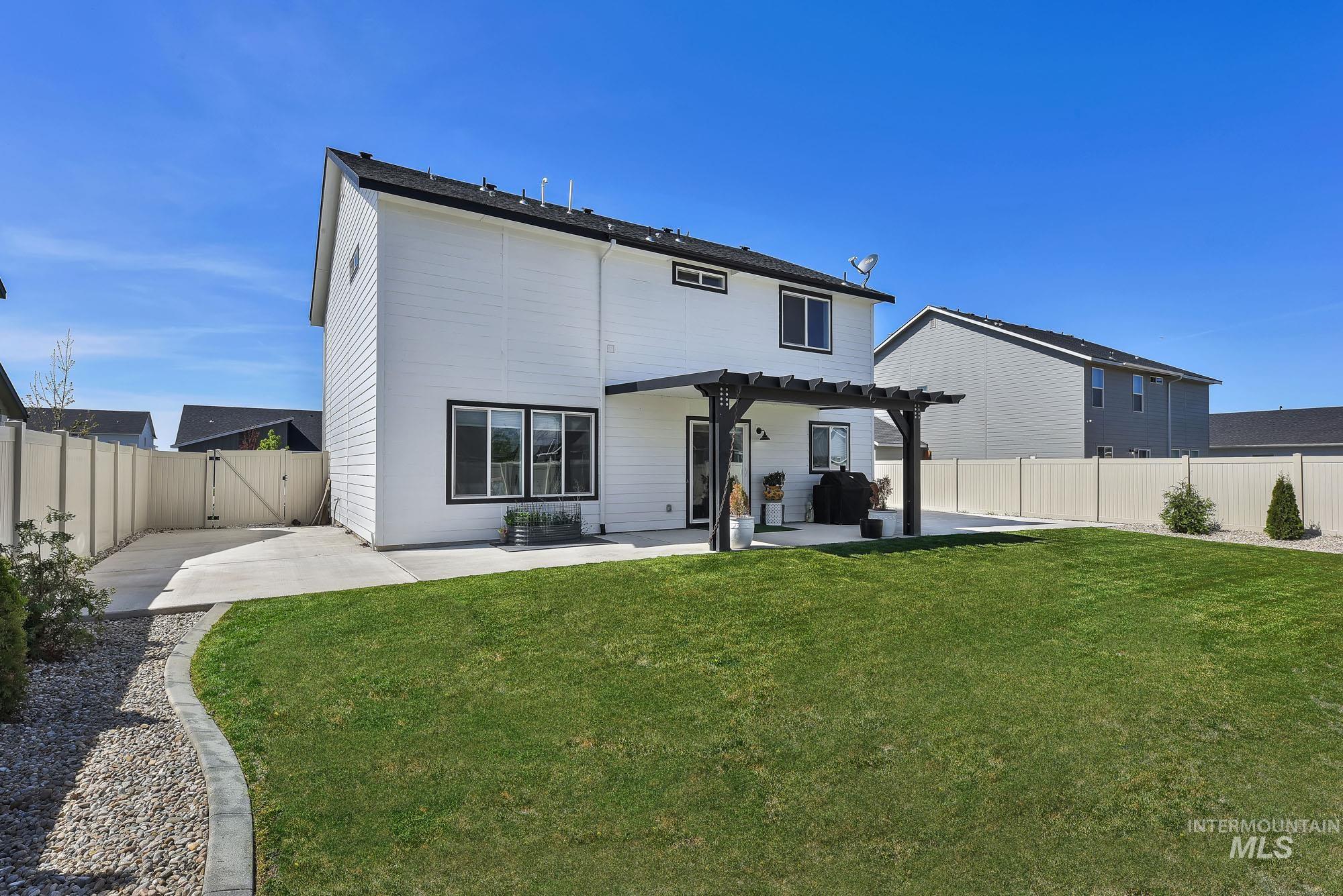 13588 S Woodwind Ave, Nampa, Idaho 83651, 5 Bedrooms, 2.5 Bathrooms, Residential For Sale, Price $525,000,MLS 98982405