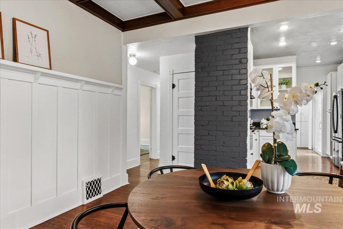 1420 Maple Avenue, Twin Falls, Idaho 83301, 3 Bedrooms, 2 Bathrooms, Residential For Sale, Price $329,900, 98982408