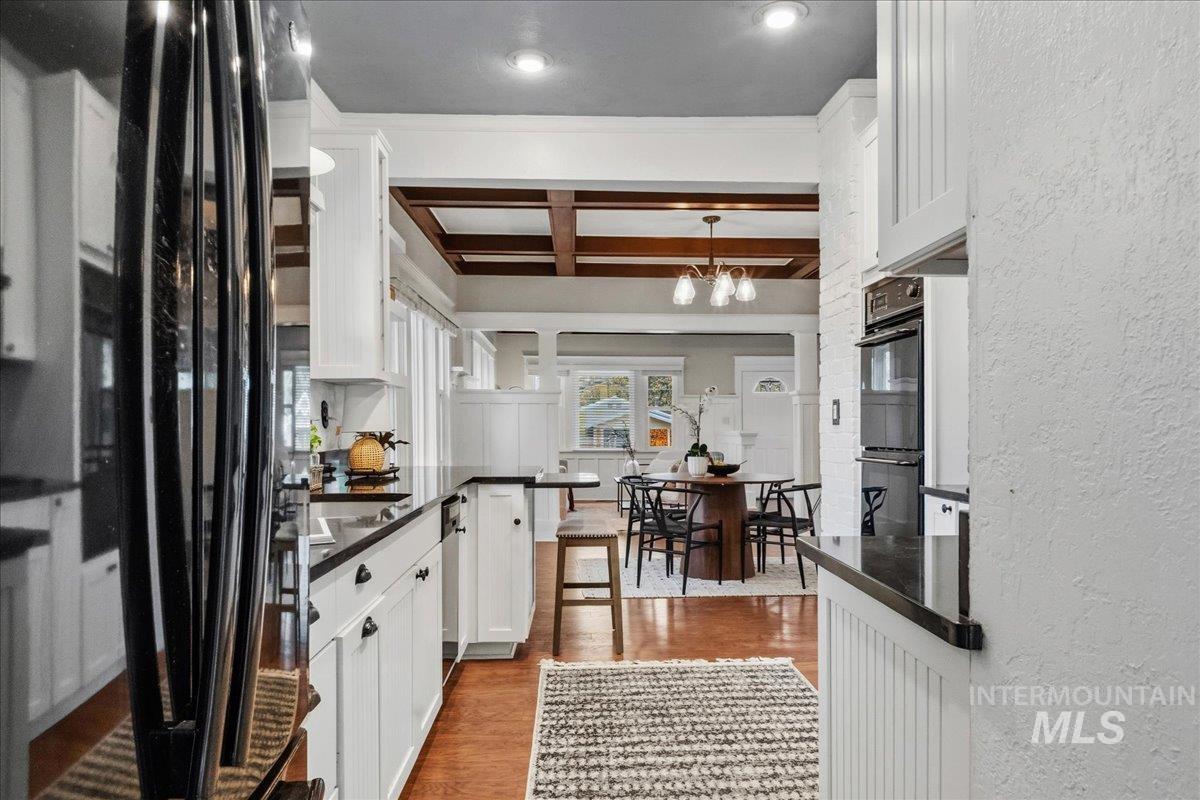 1420 Maple Avenue, Twin Falls, Idaho 83301, 3 Bedrooms, 2 Bathrooms, Residential For Sale, Price $329,900, 98982408