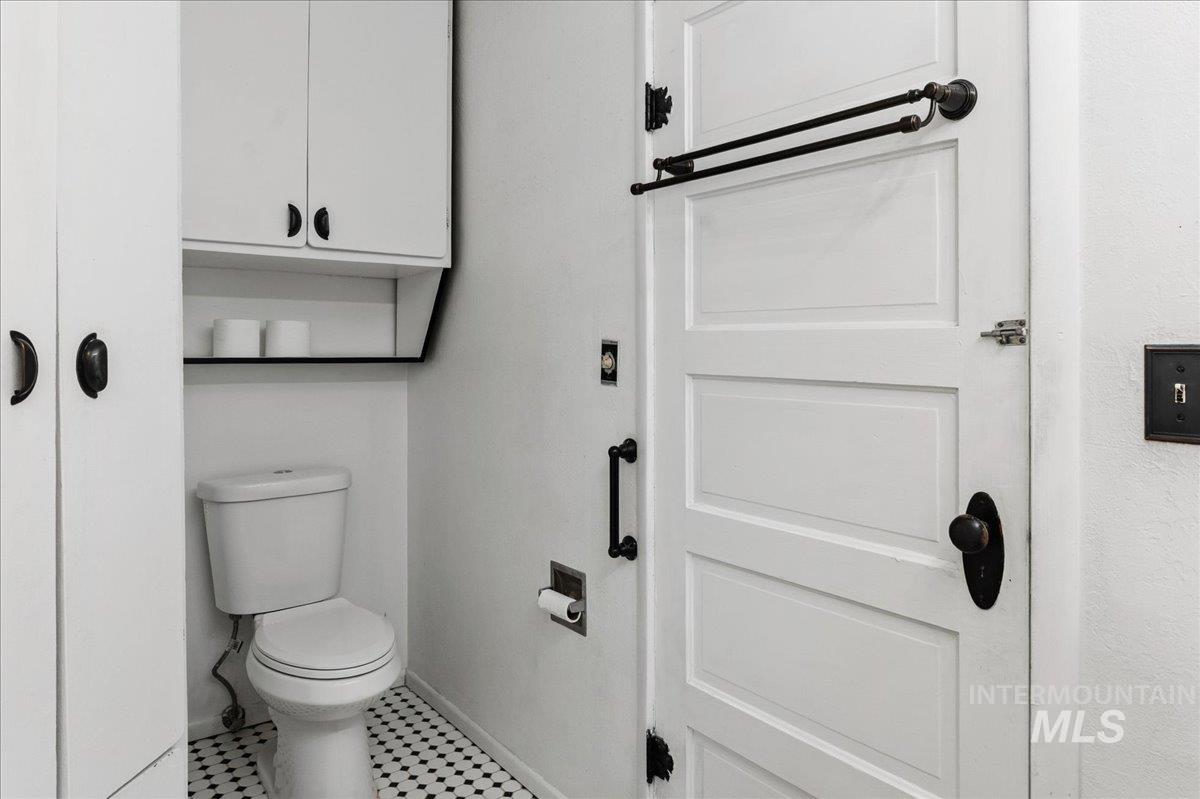 1420 Maple Avenue, Twin Falls, Idaho 83301, 3 Bedrooms, 2 Bathrooms, Residential For Sale, Price $329,900, 98982408