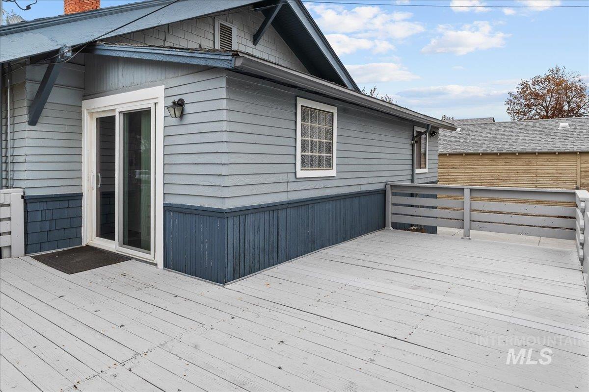 1420 Maple Avenue, Twin Falls, Idaho 83301, 3 Bedrooms, 2 Bathrooms, Residential For Sale, Price $329,900, 98982408