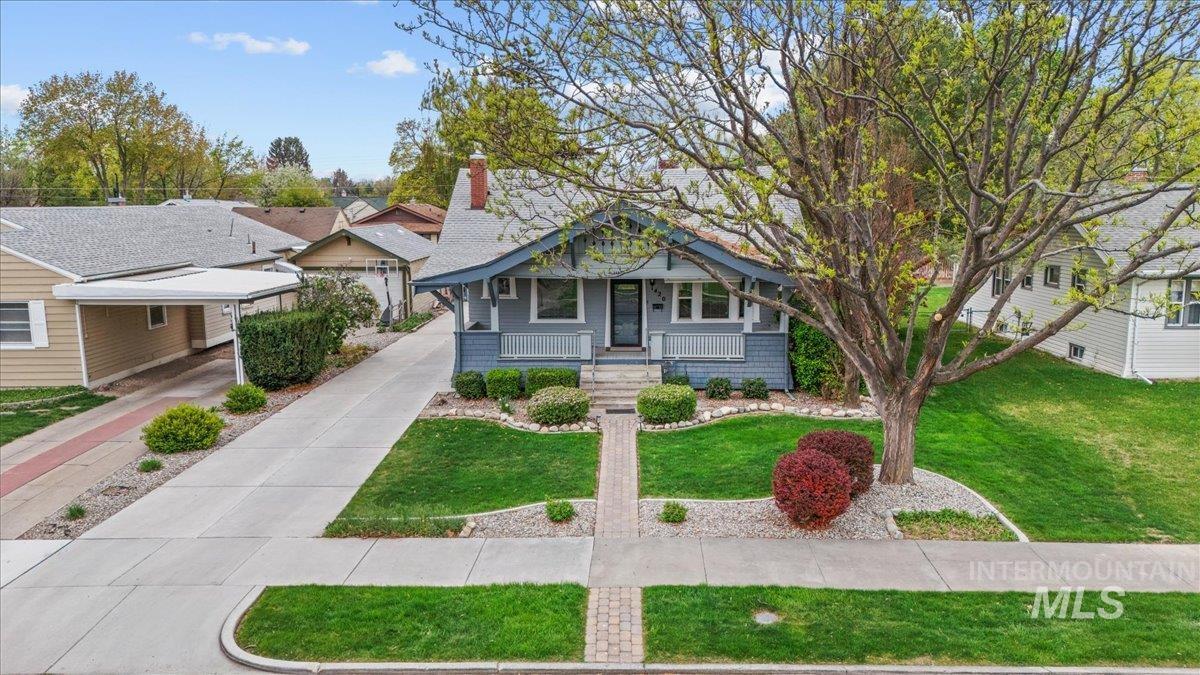 1420 Maple Avenue, Twin Falls, Idaho 83301, 3 Bedrooms, 2 Bathrooms, Residential For Sale, Price $329,900, 98982408