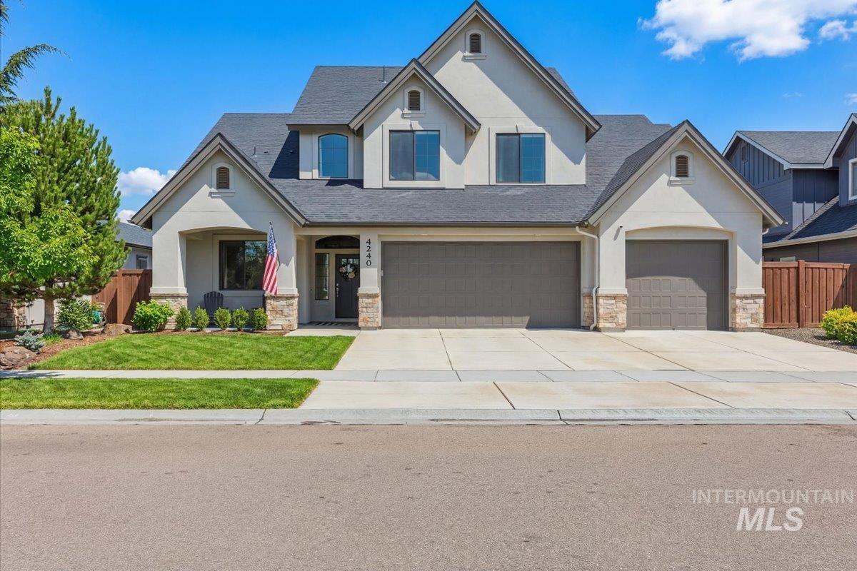 4240 W Sunny Cove, Meridian, Idaho 83646, 4 Bedrooms, 2.5 Bathrooms, Residential For Sale, Price $799,500,MLS 98982409