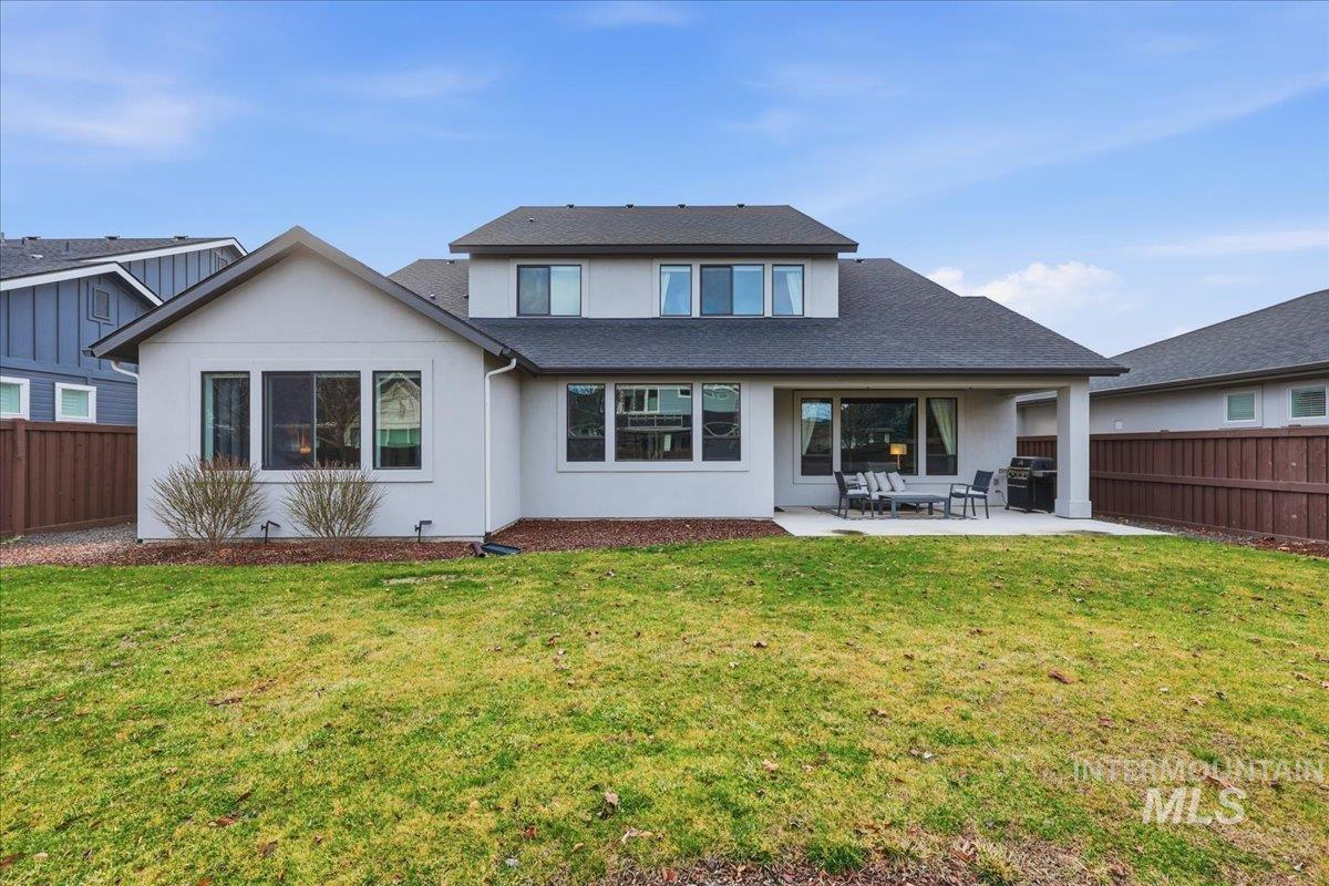 4240 W Sunny Cove, Meridian, Idaho 83646, 4 Bedrooms, 2.5 Bathrooms, Residential For Sale, Price $799,500,MLS 98982409