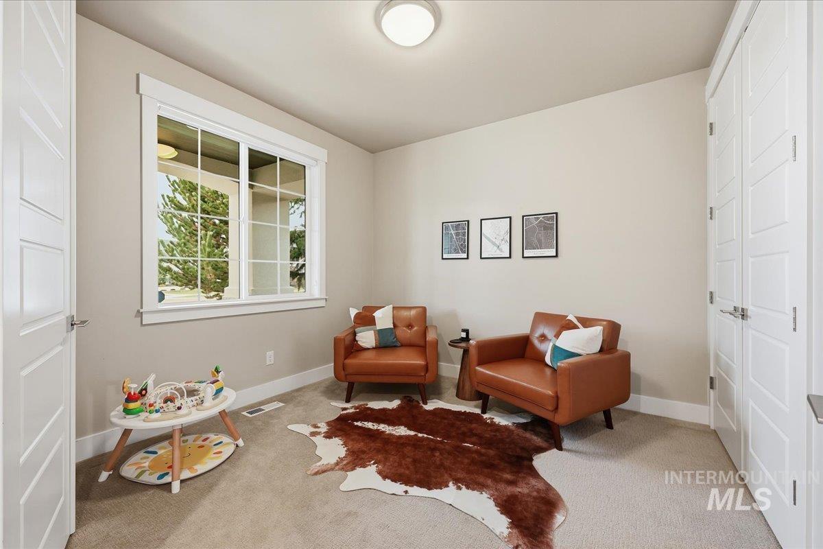 4240 W Sunny Cove, Meridian, Idaho 83646, 4 Bedrooms, 2.5 Bathrooms, Residential For Sale, Price $799,500,MLS 98982409