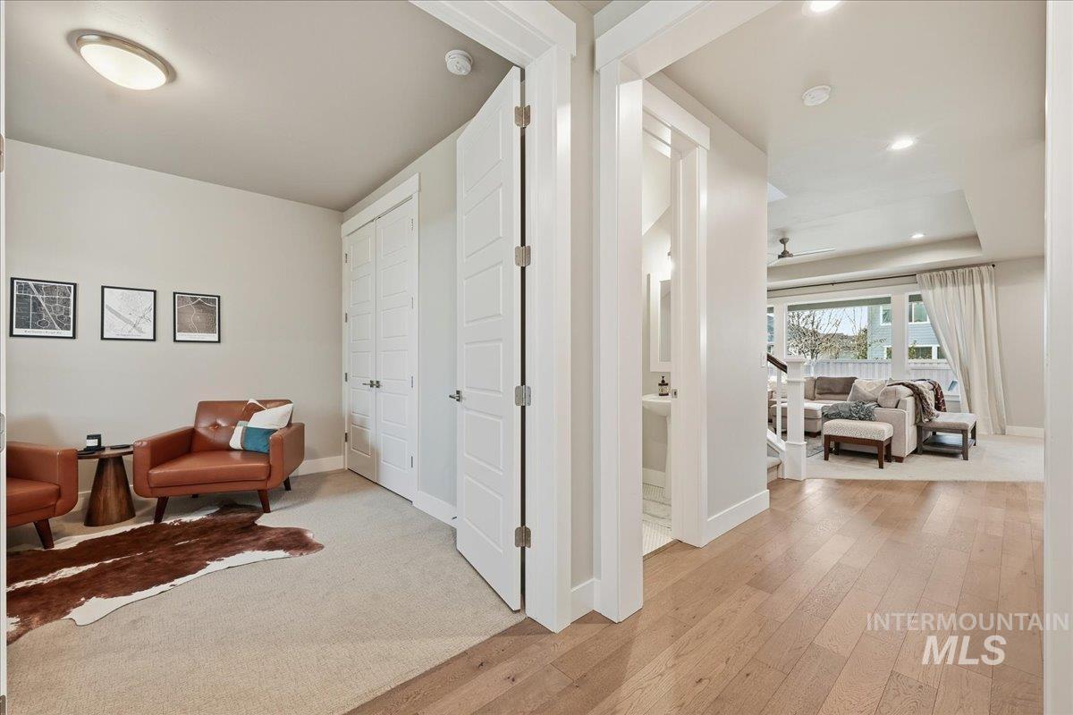 4240 W Sunny Cove, Meridian, Idaho 83646, 4 Bedrooms, 2.5 Bathrooms, Residential For Sale, Price $799,500,MLS 98982409