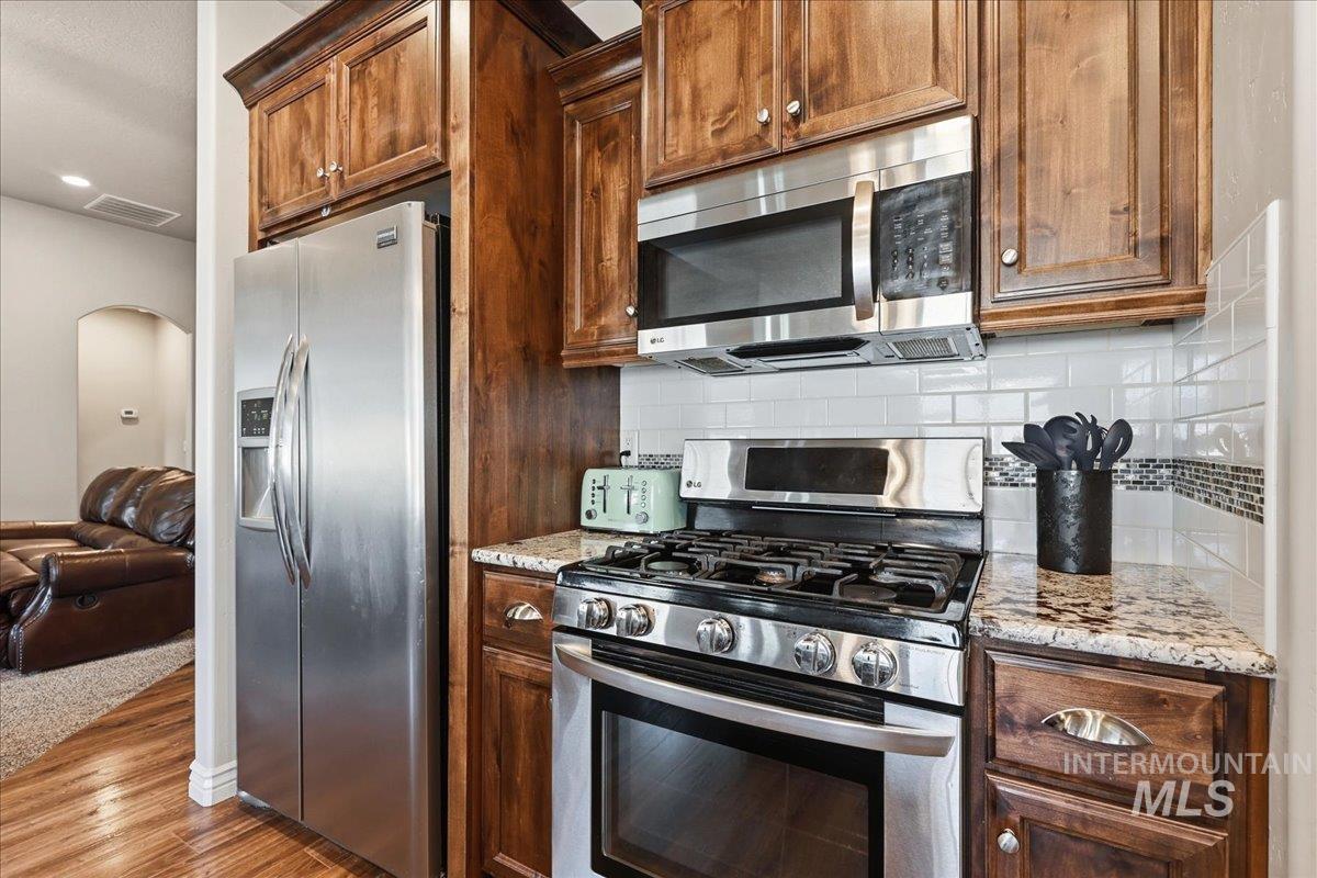 9508 W Ringle Creek St, Star, Idaho 83669, 4 Bedrooms, 3 Bathrooms, Residential For Sale, Price $709,900,MLS 98982411