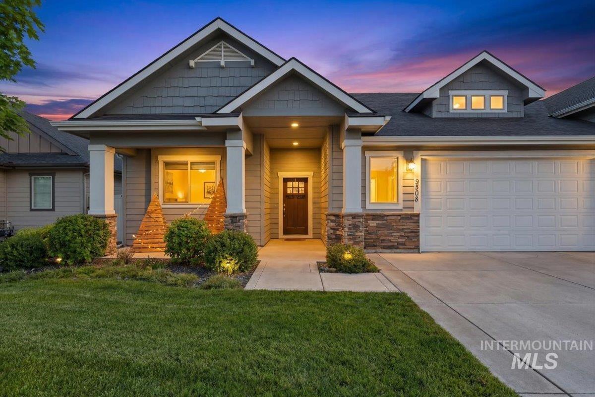 9508 W Ringle Creek St, Star, Idaho 83669, 4 Bedrooms, 3 Bathrooms, Residential For Sale, Price $709,900,MLS 98982411