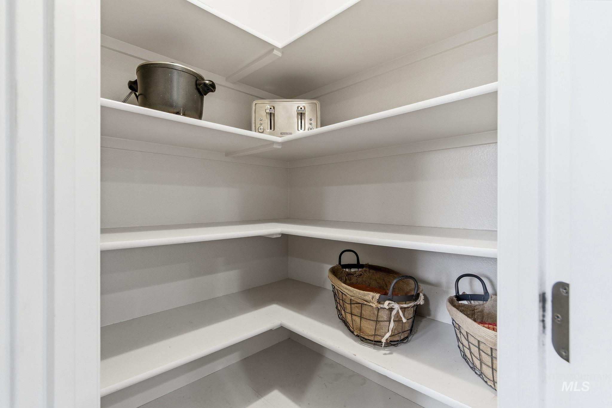 7919 E Toussand Dr., Nampa, Idaho 83687, 5 Bedrooms, 2.5 Bathrooms, Residential For Sale, Price $485,000,MLS 98982413