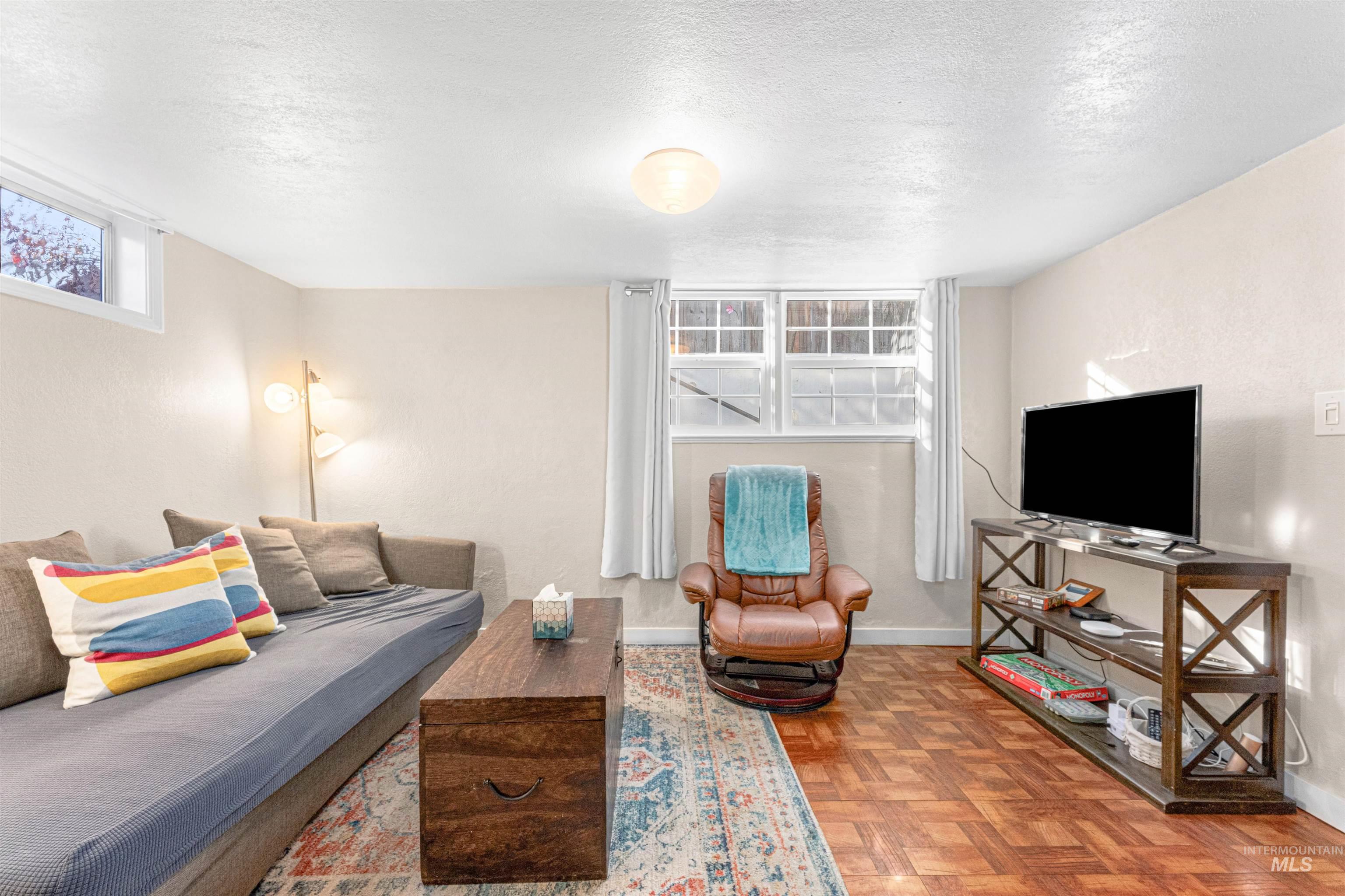 1605 N 11th St, Boise, Idaho 83702, 2 Bedrooms, 1 Bathroom, Residential Income For Sale, Price $949,900, 98982414