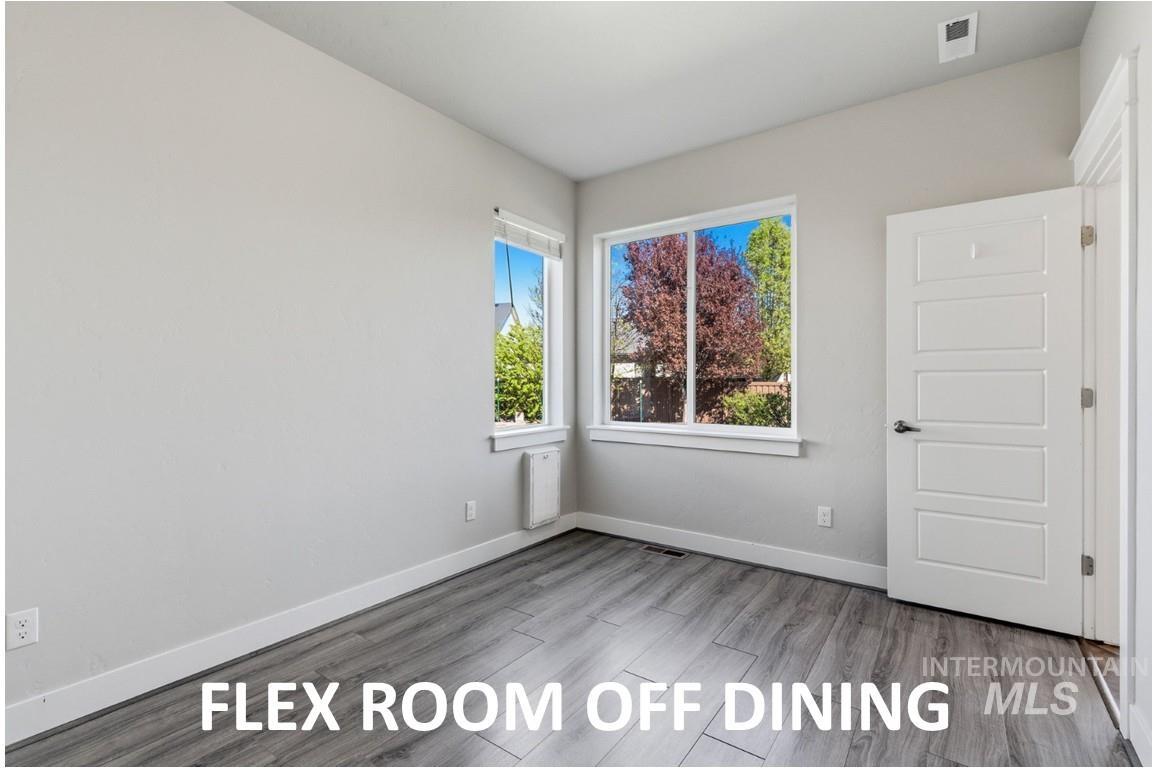 5756 N Vicenza Ave, Meridian, Idaho 83646, 5 Bedrooms, 4.5 Bathrooms, Residential For Sale, Price $974,990, 98982423