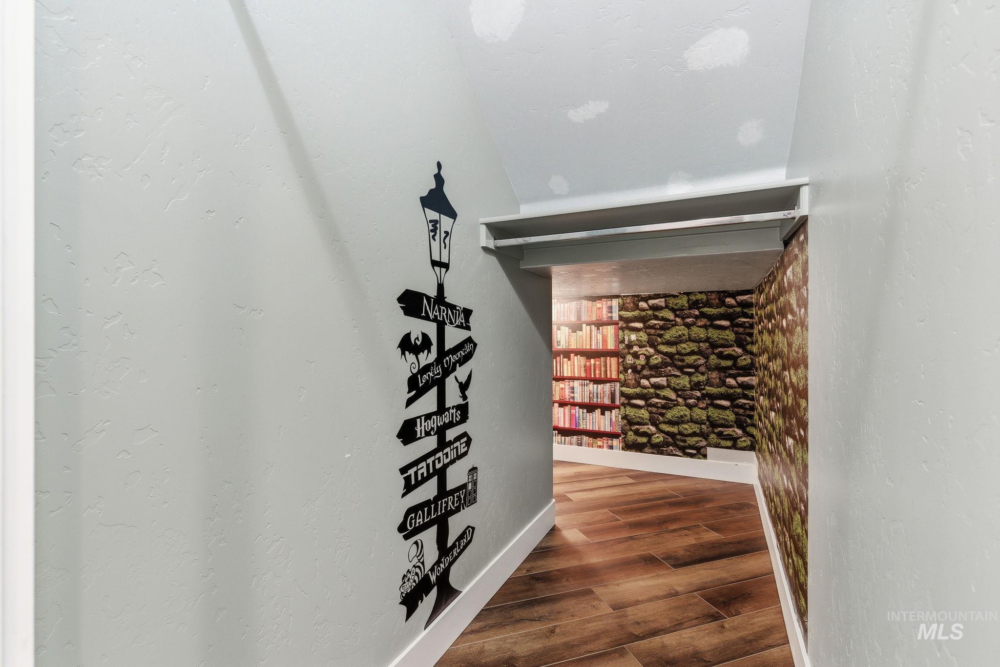 5756 N Vicenza Ave, Meridian, Idaho 83646, 5 Bedrooms, 4.5 Bathrooms, Residential For Sale, Price $974,990, 98982423