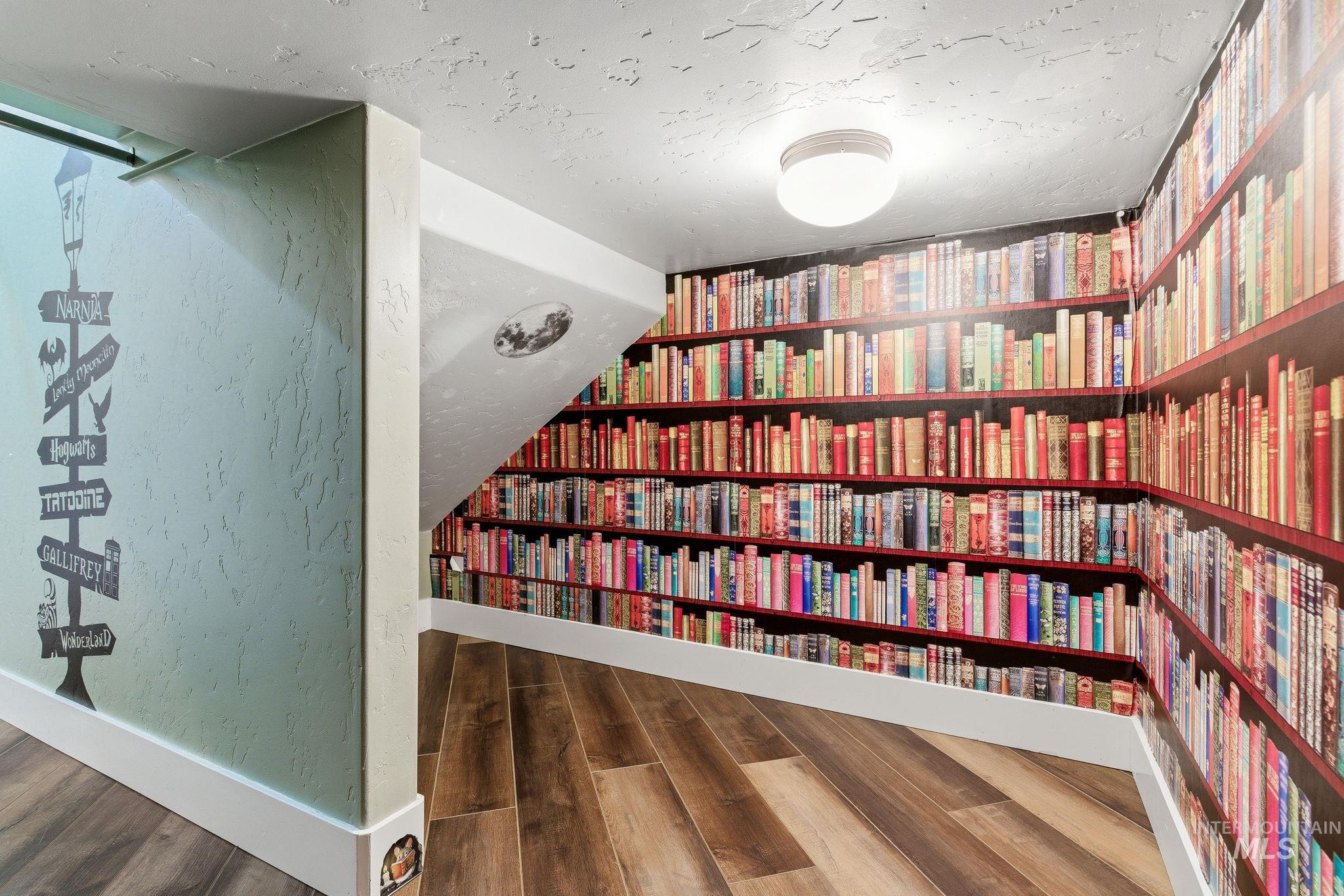 5756 N Vicenza Ave, Meridian, Idaho 83646, 5 Bedrooms, 4.5 Bathrooms, Residential For Sale, Price $974,990, 98982423