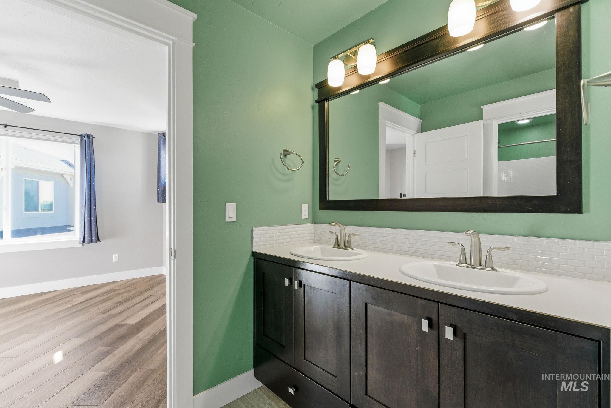 5756 N Vicenza Ave, Meridian, Idaho 83646, 5 Bedrooms, 4.5 Bathrooms, Residential For Sale, Price $974,990, 98982423