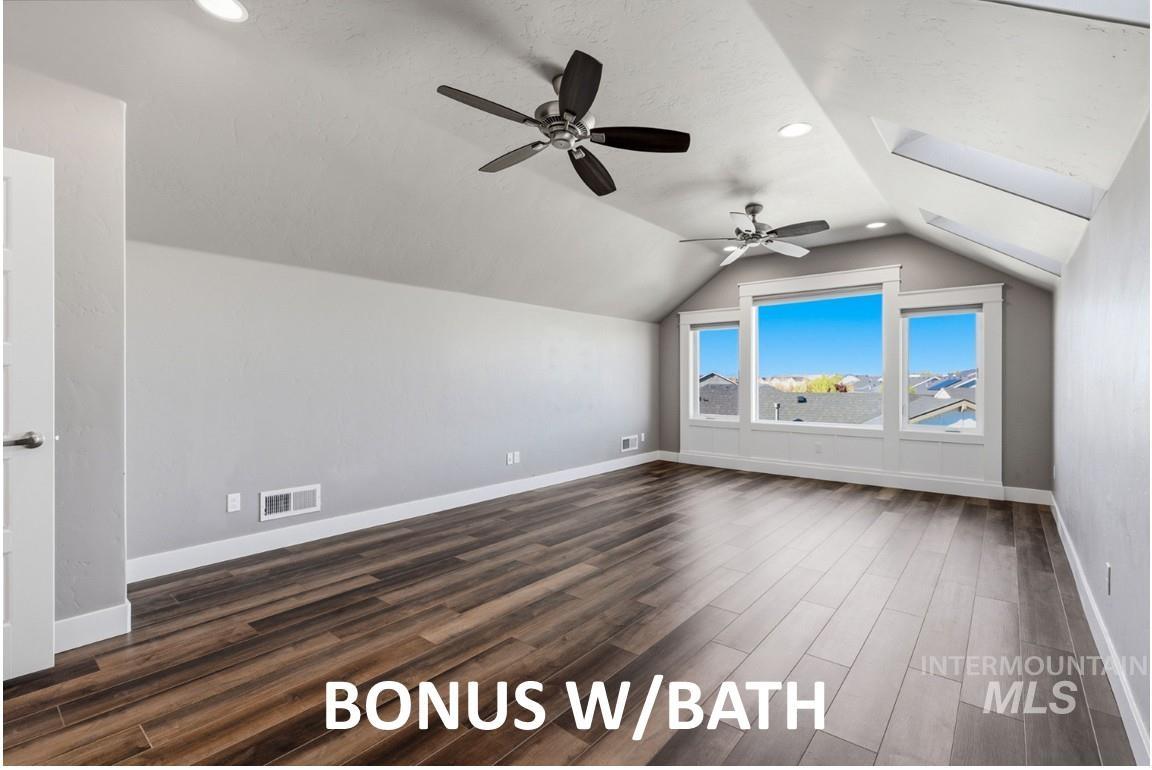 5756 N Vicenza Ave, Meridian, Idaho 83646, 5 Bedrooms, 4.5 Bathrooms, Residential For Sale, Price $974,990, 98982423