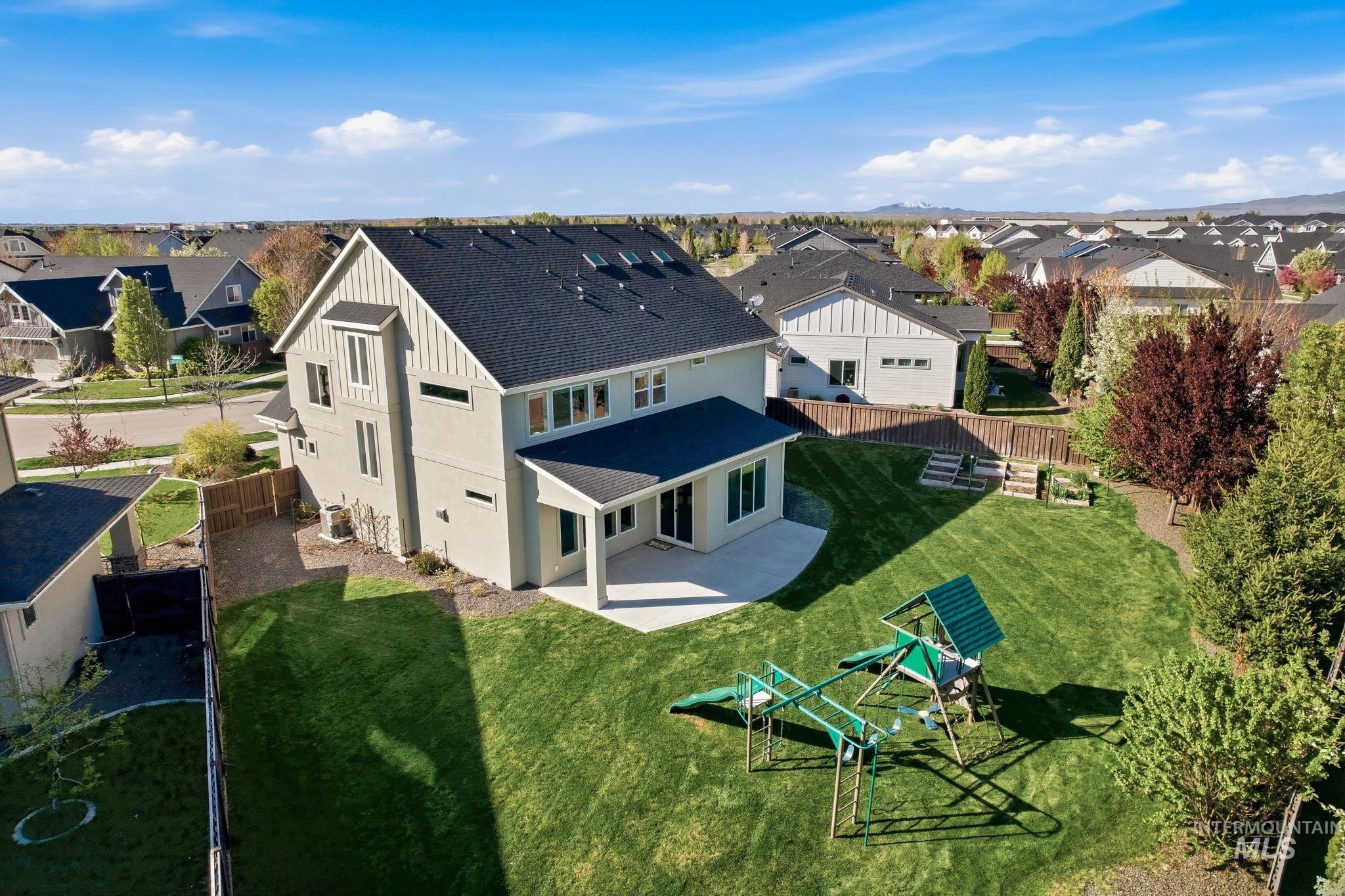 5756 N Vicenza Ave, Meridian, Idaho 83646, 5 Bedrooms, 4.5 Bathrooms, Residential For Sale, Price $974,990, 98982423