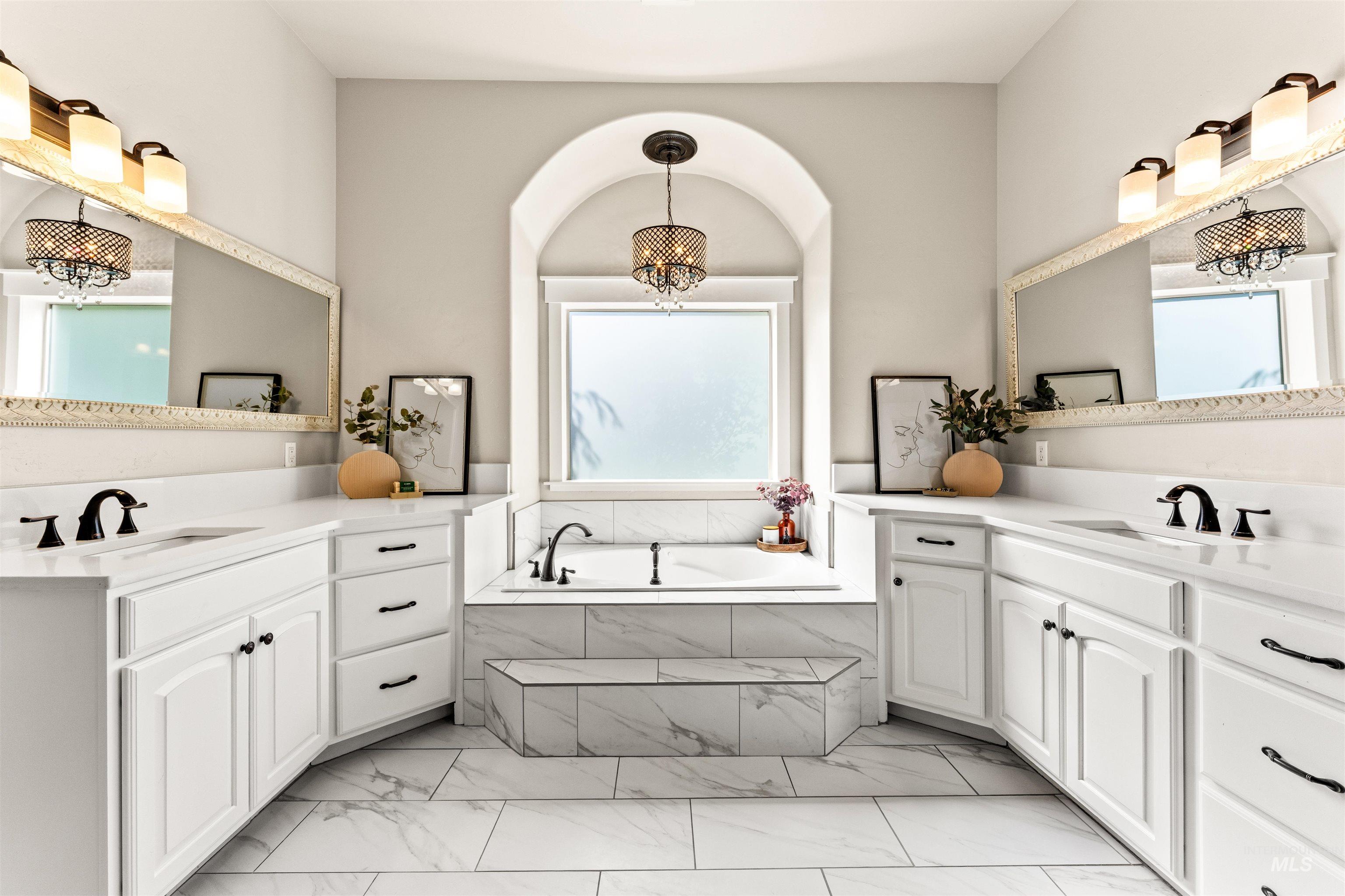 1177 E Riversong Dr., Eagle, Idaho 83616, 5 Bedrooms, 5 Bathrooms, Residential For Sale, Price $1,349,500, 98982426