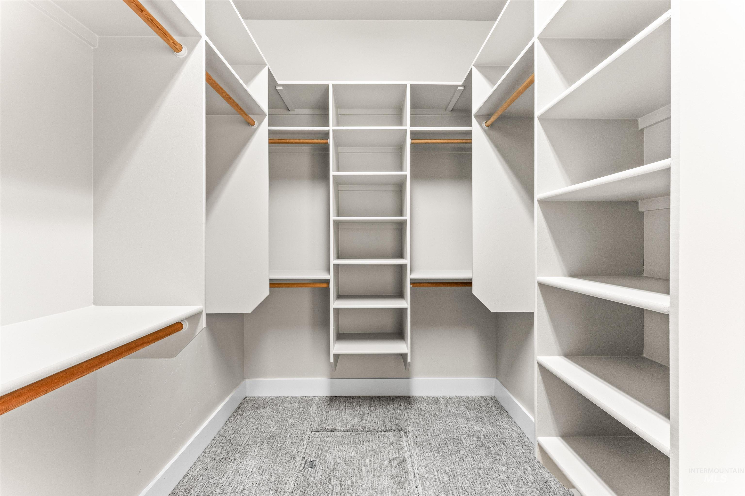 1177 E Riversong Dr., Eagle, Idaho 83616, 5 Bedrooms, 5 Bathrooms, Residential For Sale, Price $1,349,500, 98982426