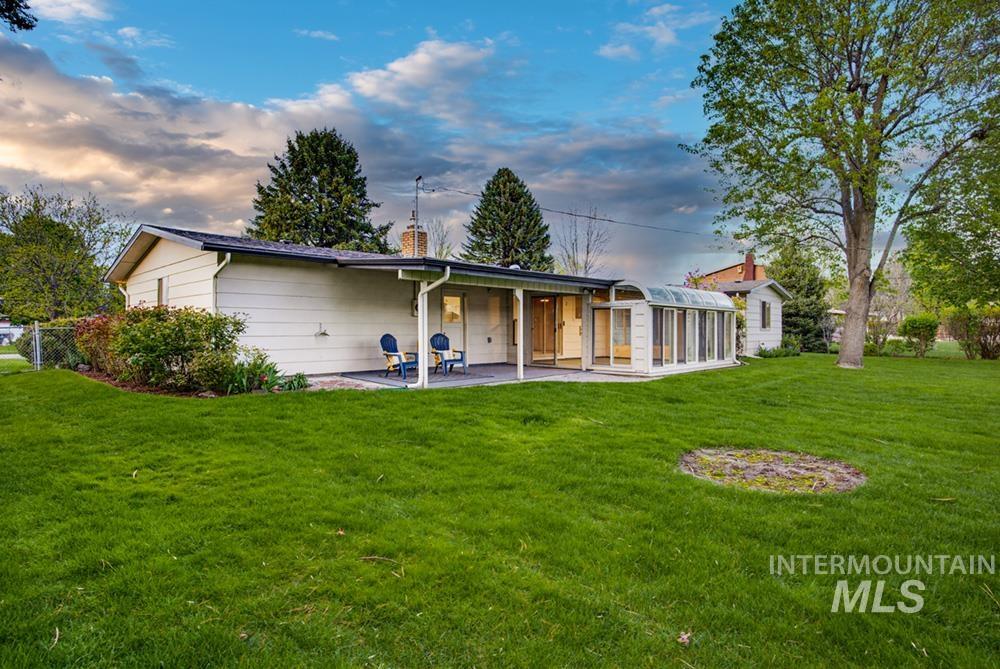 9625 W Halstead Dr, Boise, Idaho 83704, 3 Bedrooms, 2.5 Bathrooms, Residential For Sale, Price $699,000, 98982432