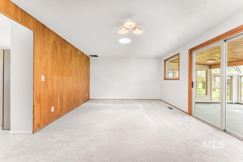 9625 W Halstead Dr, Boise, Idaho 83704, 3 Bedrooms, 2.5 Bathrooms, Residential For Sale, Price $699,000, 98982432