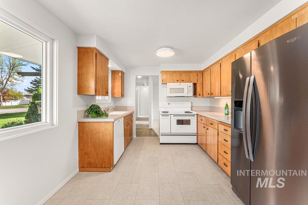 9625 W Halstead Dr, Boise, Idaho 83704, 3 Bedrooms, 2.5 Bathrooms, Residential For Sale, Price $699,000, 98982432