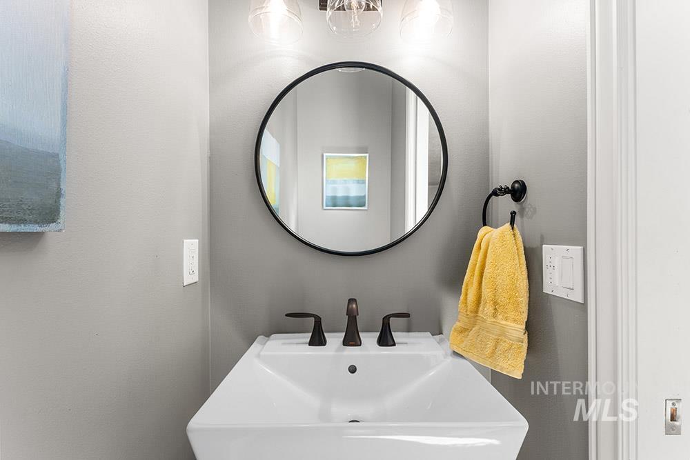 7061 N Penncross Way, Meridian, Idaho 83646, 5 Bedrooms, 4.5 Bathrooms, Residential For Sale, Price $1,899,000, 98982434