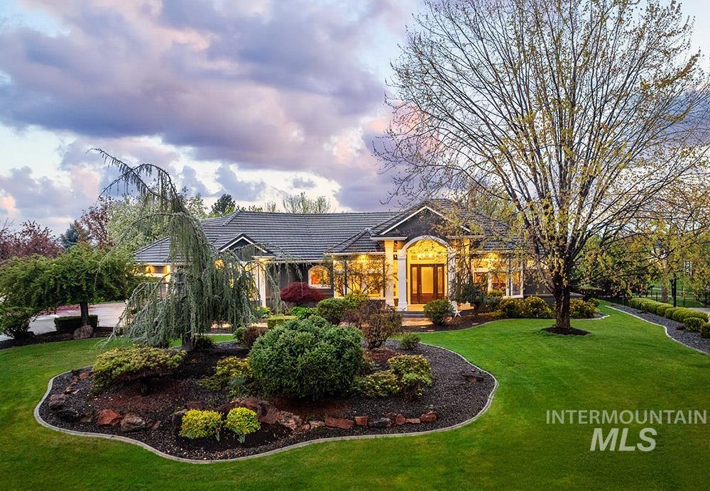 7061 N Penncross Way, Meridian, Idaho 83646, 5 Bedrooms, 4.5 Bathrooms, Residential For Sale, Price $1,899,000, 98982434