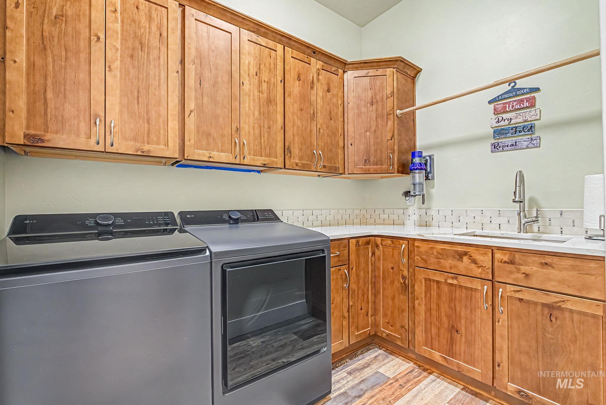 509 E Pisa Dr, Meridian, Idaho 83642, 3 Bedrooms, 2.5 Bathrooms, Residential For Sale, Price $899,000, 98982436