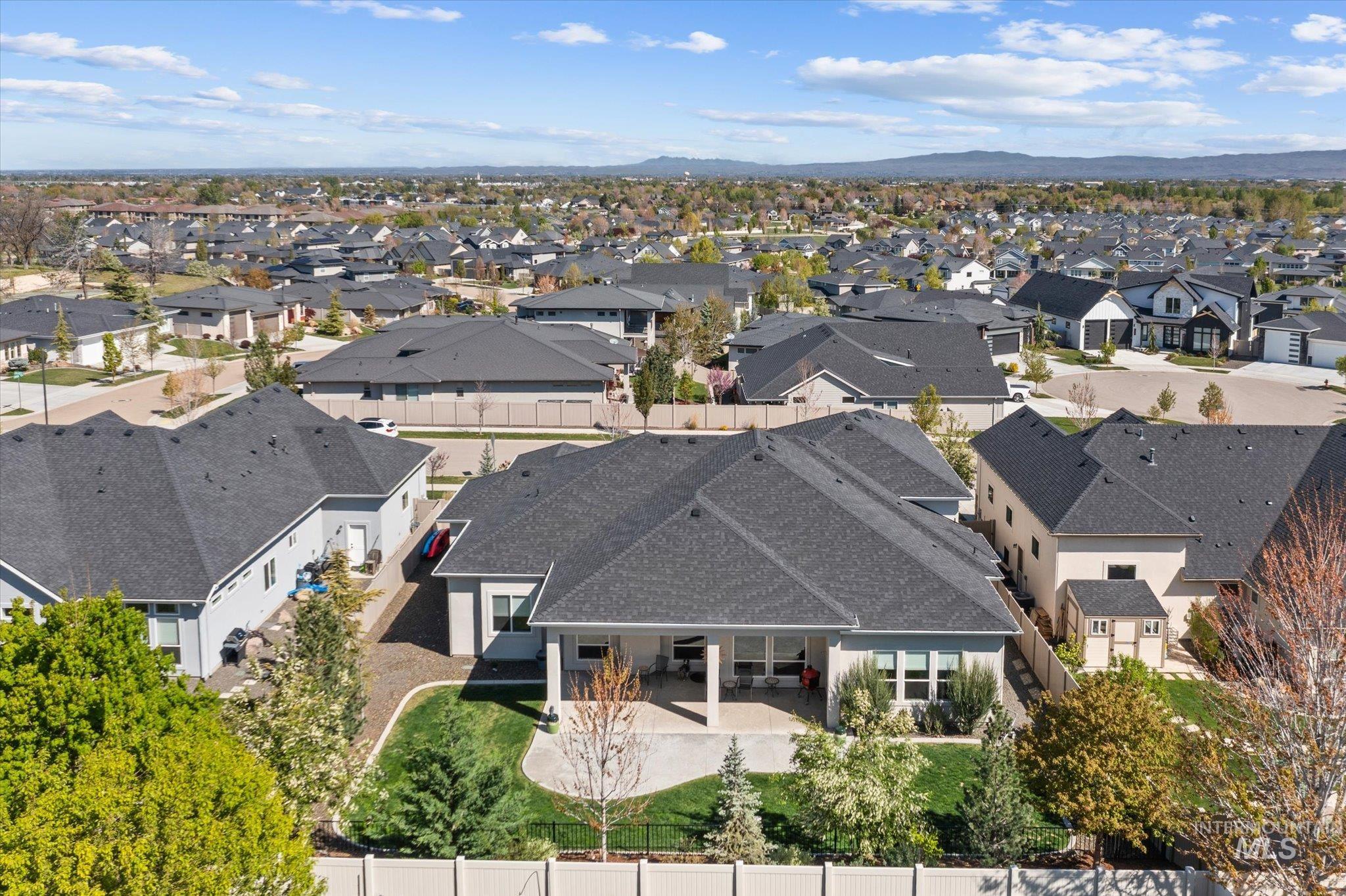 509 E Pisa Dr, Meridian, Idaho 83642, 3 Bedrooms, 2.5 Bathrooms, Residential For Sale, Price $899,000, 98982436
