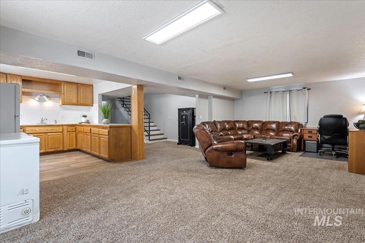 1132 S Powerline Rd, Nampa, Idaho 83686-5625, 4 Bedrooms, 2.5 Bathrooms, Residential For Sale, Price $595,000,MLS 98982438
