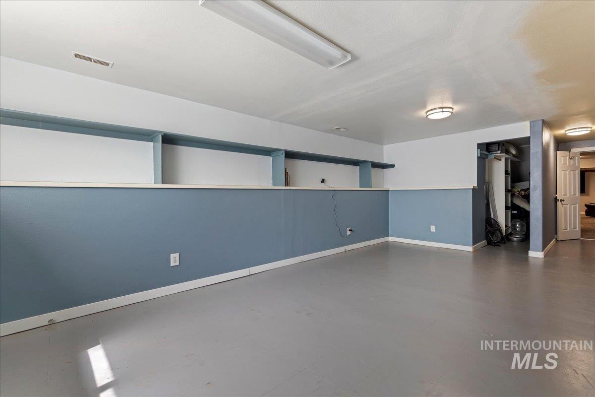1132 S Powerline Rd, Nampa, Idaho 83686-5625, 4 Bedrooms, 2.5 Bathrooms, Residential For Sale, Price $595,000,MLS 98982438