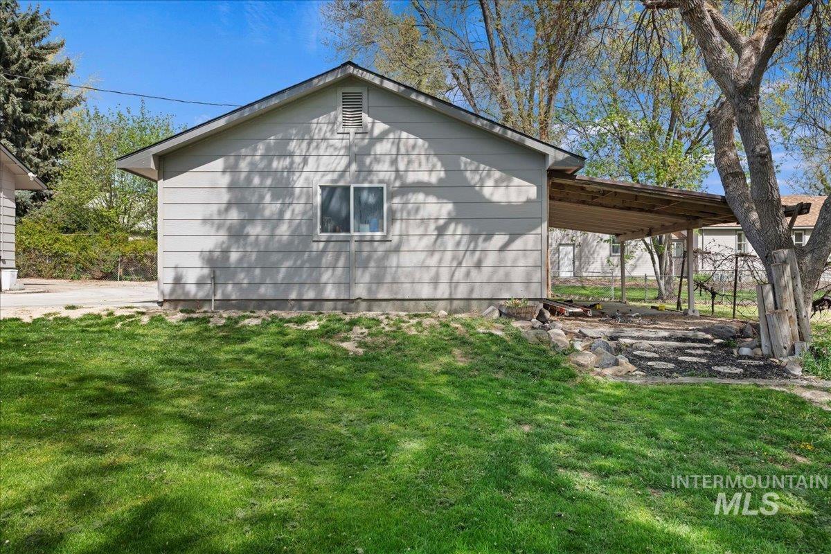 1132 S Powerline Rd, Nampa, Idaho 83686-5625, 4 Bedrooms, 2.5 Bathrooms, Residential For Sale, Price $595,000,MLS 98982438