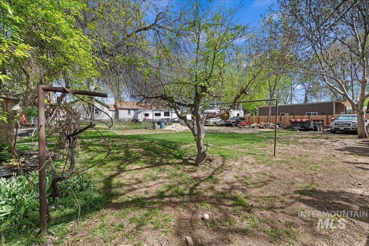 1132 S Powerline Rd, Nampa, Idaho 83686-5625, 4 Bedrooms, 2.5 Bathrooms, Residential For Sale, Price $595,000,MLS 98982438