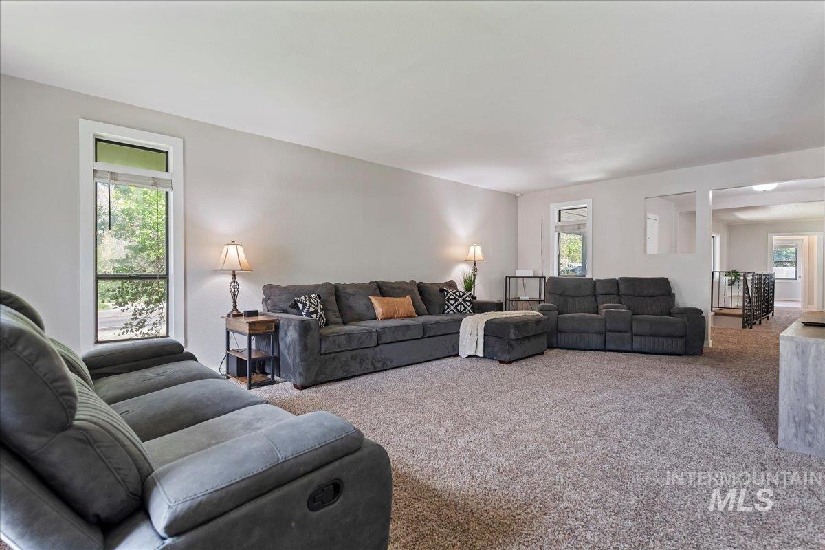 1132 S Powerline Rd, Nampa, Idaho 83686-5625, 4 Bedrooms, 2.5 Bathrooms, Residential For Sale, Price $595,000,MLS 98982438
