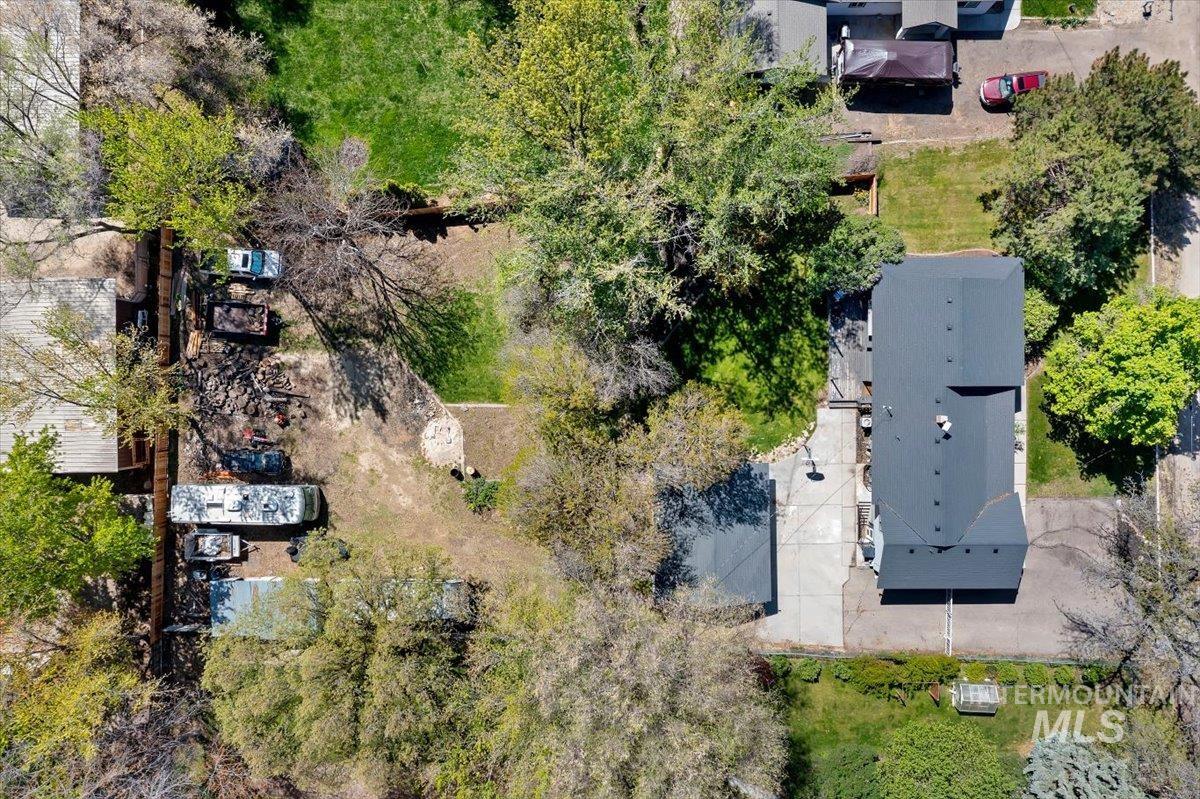 1132 S Powerline Rd, Nampa, Idaho 83686-5625, 4 Bedrooms, 2.5 Bathrooms, Residential For Sale, Price $595,000,MLS 98982438
