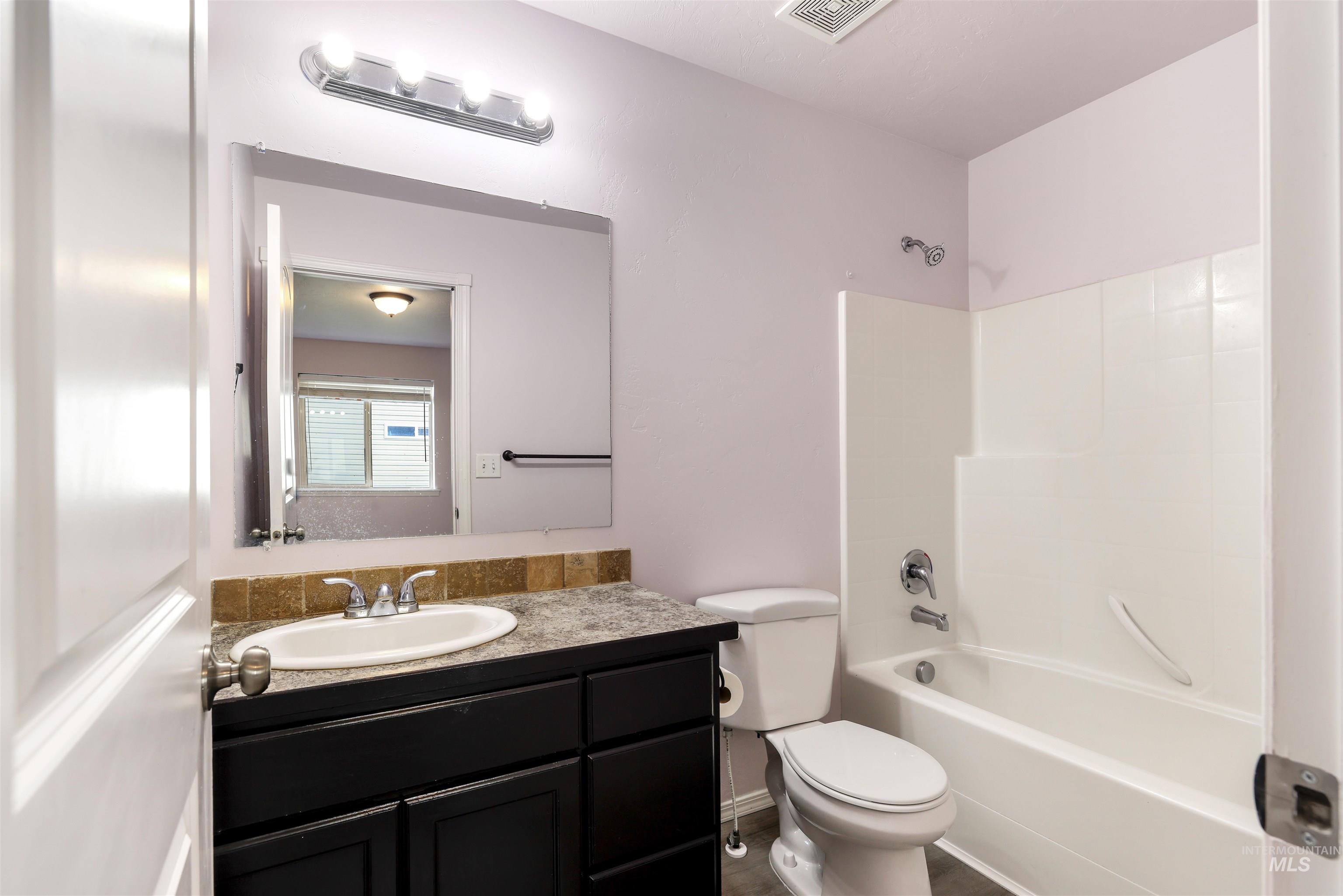 356 Watchmaker St, Twin Falls, Idaho 83301, 3 Bedrooms, 2 Bathrooms, Residential For Sale, Price $312,000, 98982439