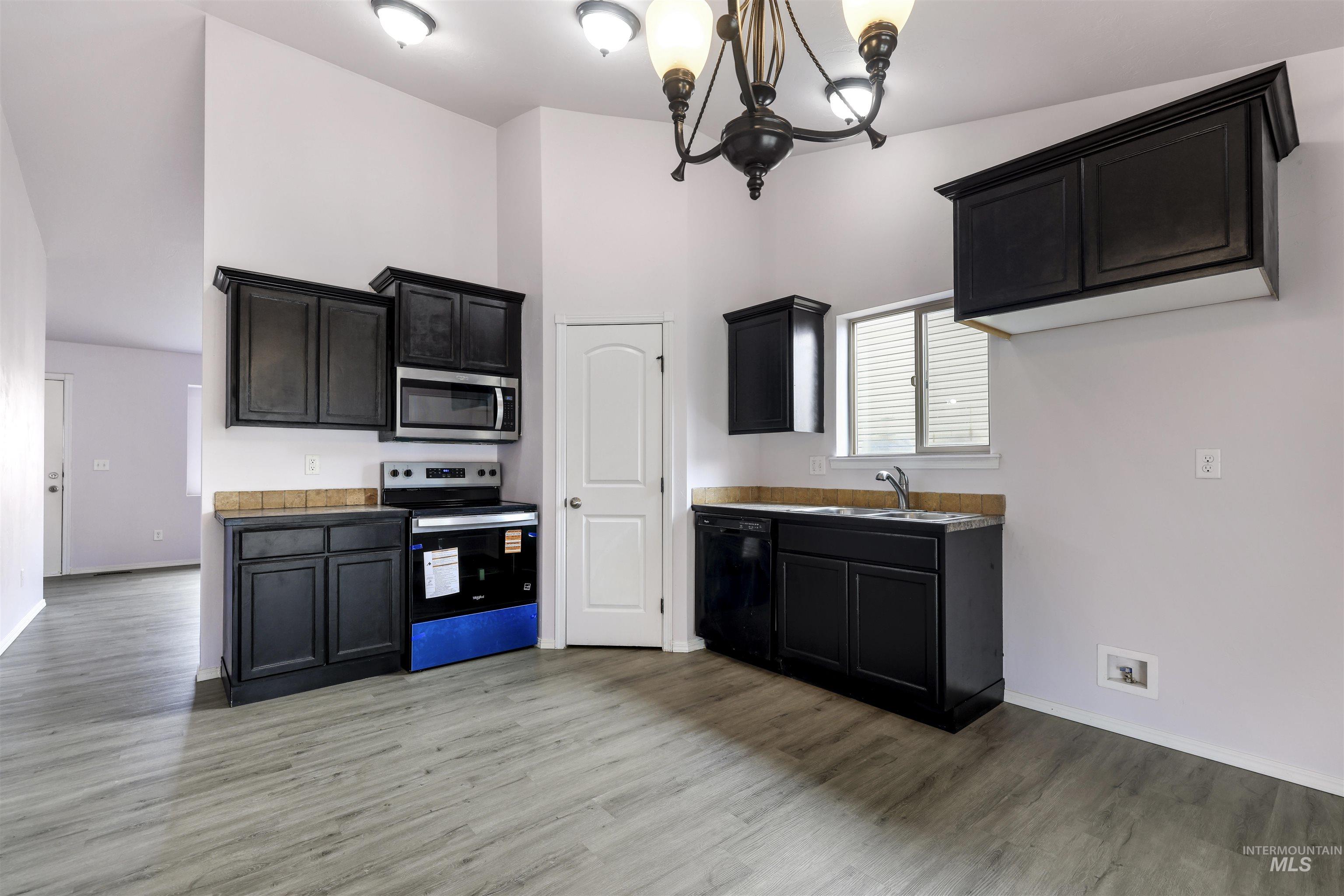 356 Watchmaker St, Twin Falls, Idaho 83301, 3 Bedrooms, 2 Bathrooms, Residential For Sale, Price $312,000, 98982439