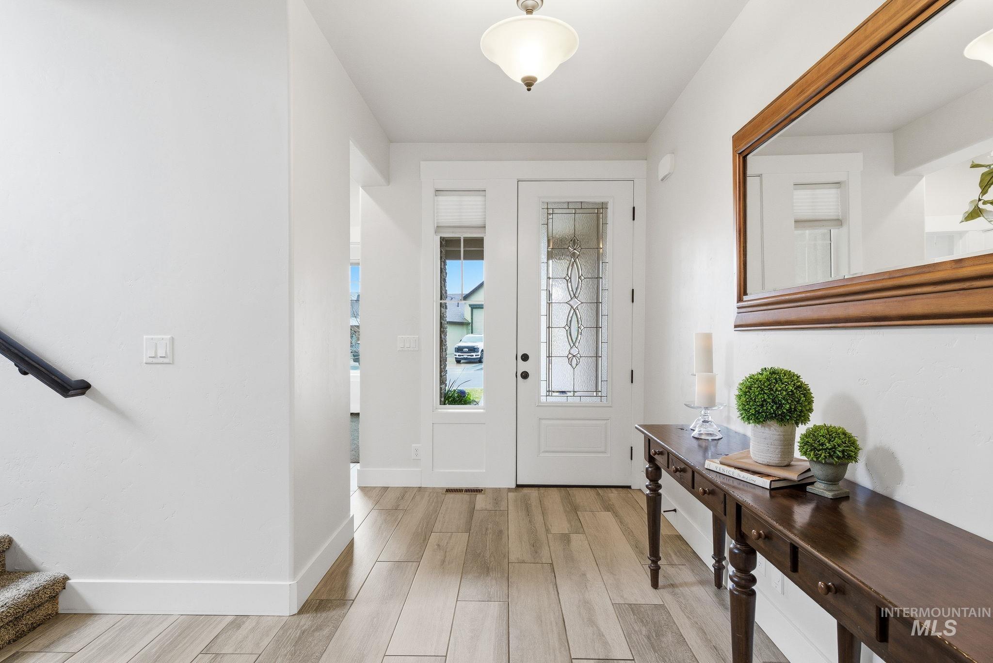 5529 W Kincreag, Boise, Idaho 83714, 5 Bedrooms, 4 Bathrooms, Residential For Sale, Price $979,900, 98982440